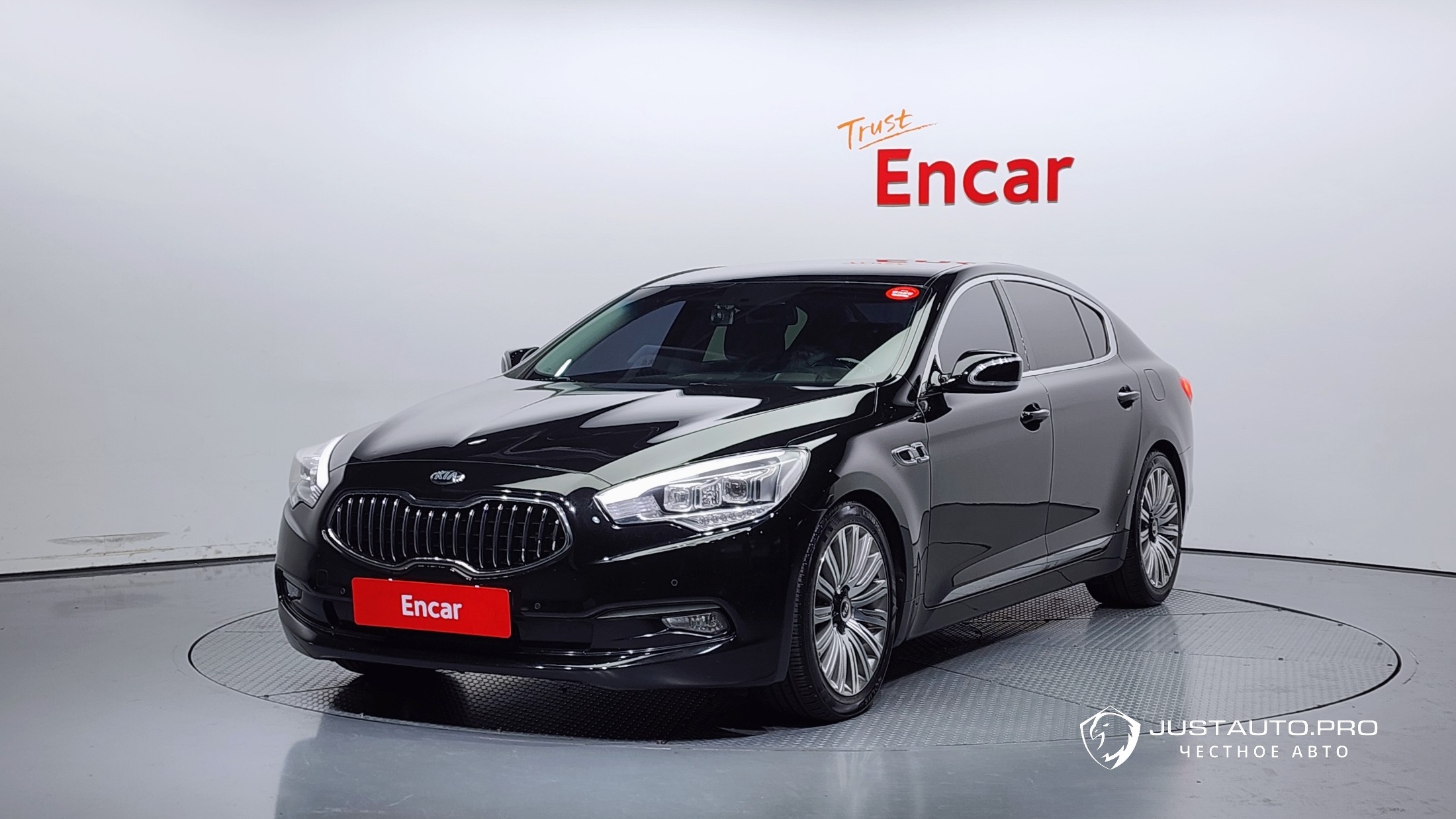 Автомобиль Kia K9