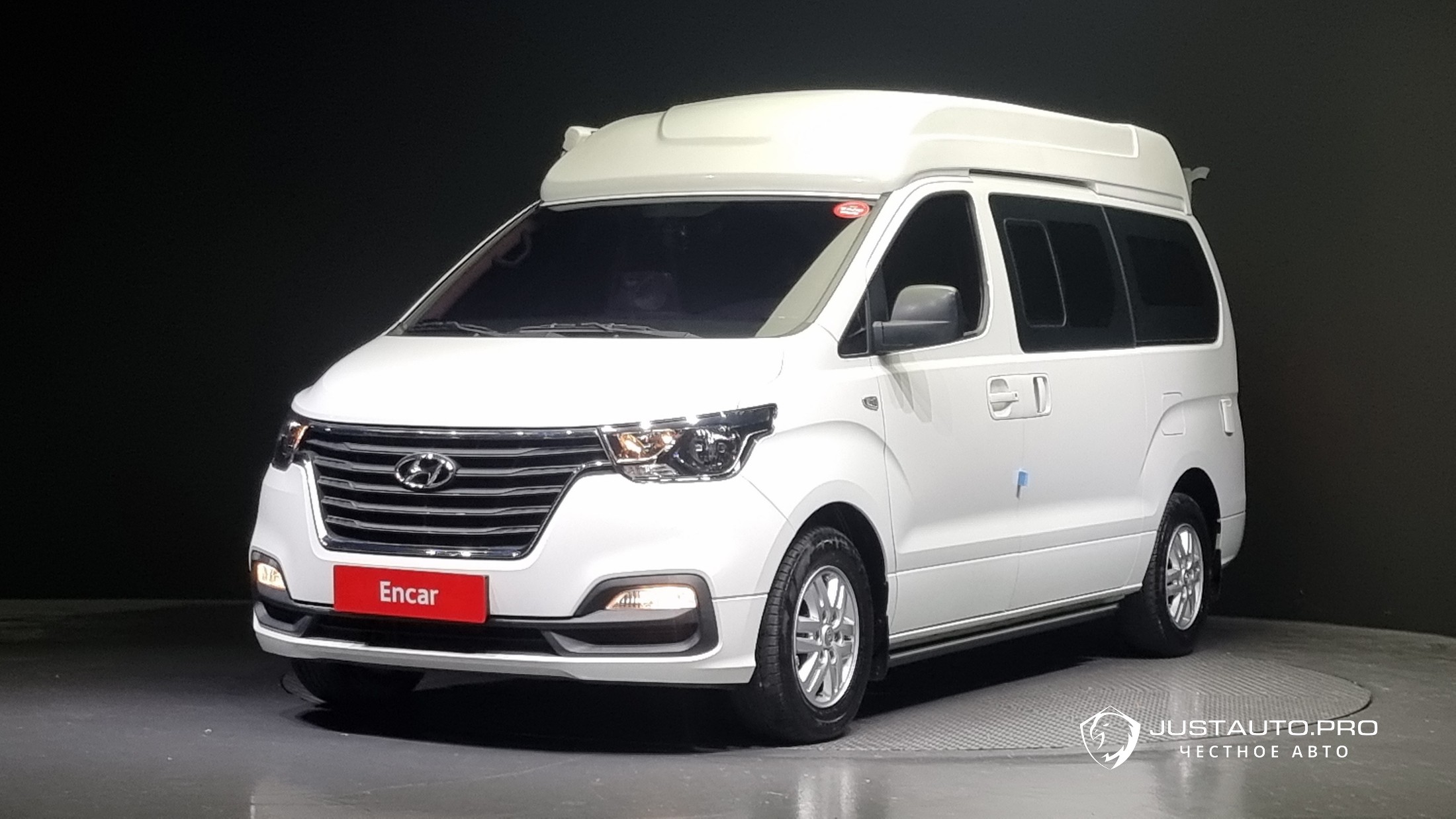 Автомобиль Hyundai Starex