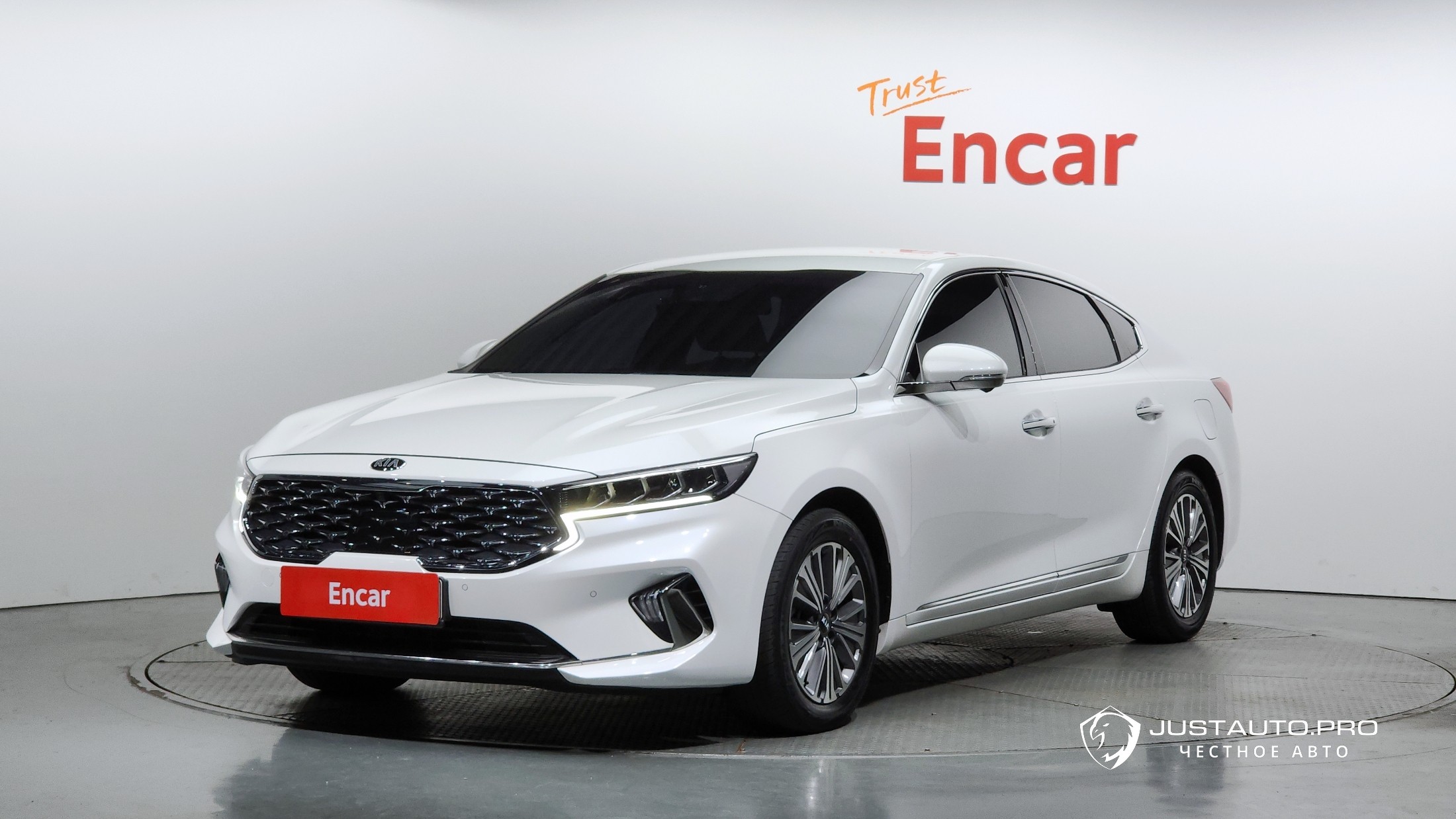 Автомобиль Kia K7