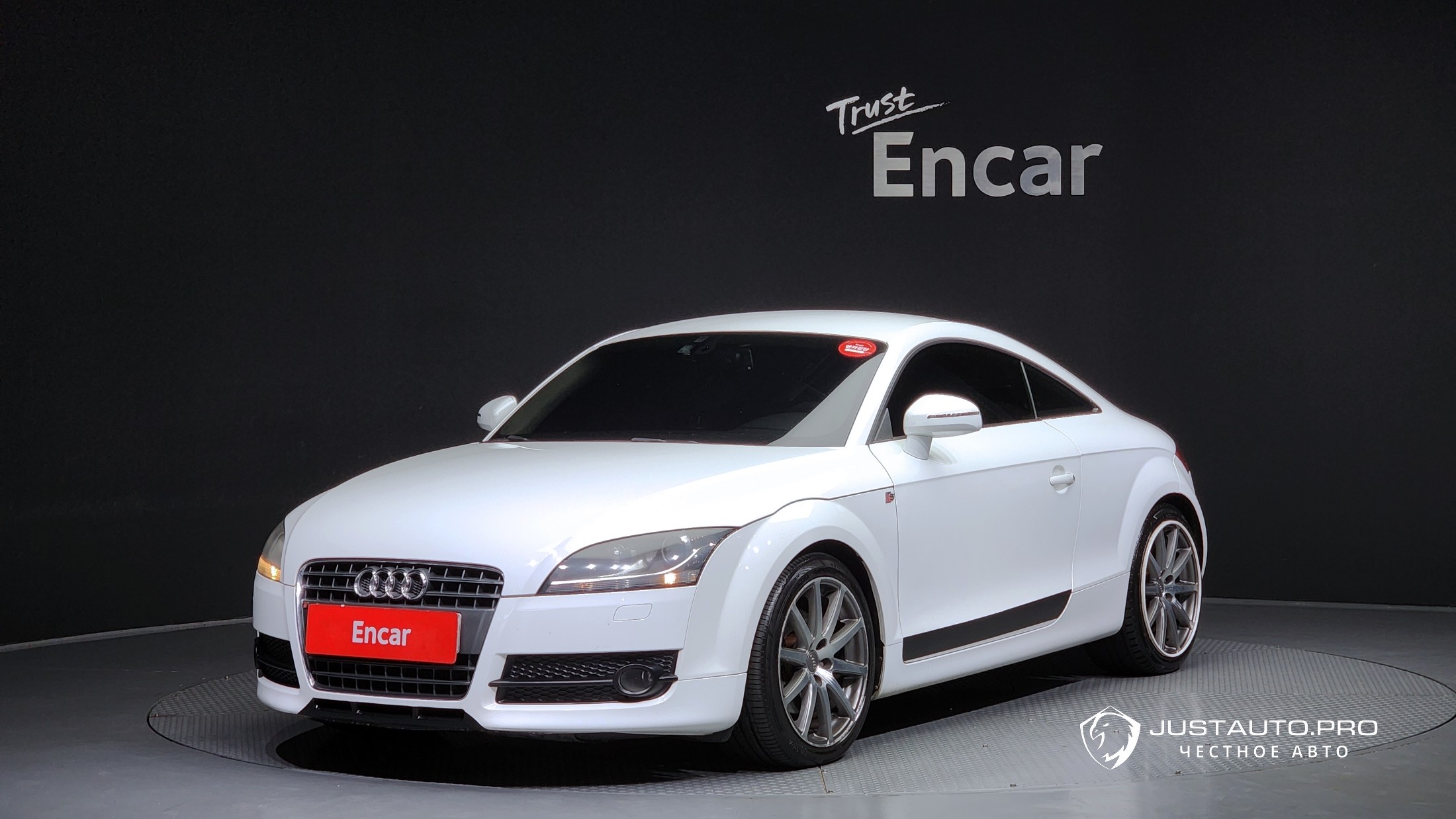 Автомобиль Audi TT