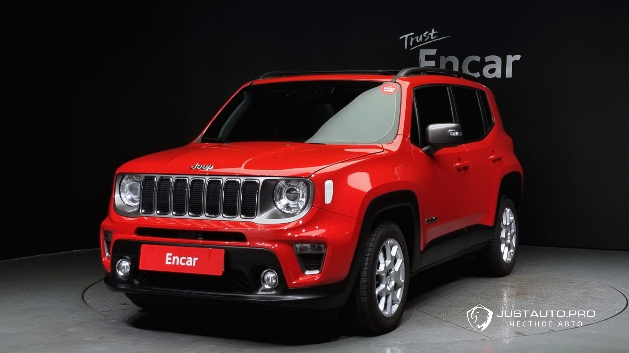 Автомобиль Jeep Renegade