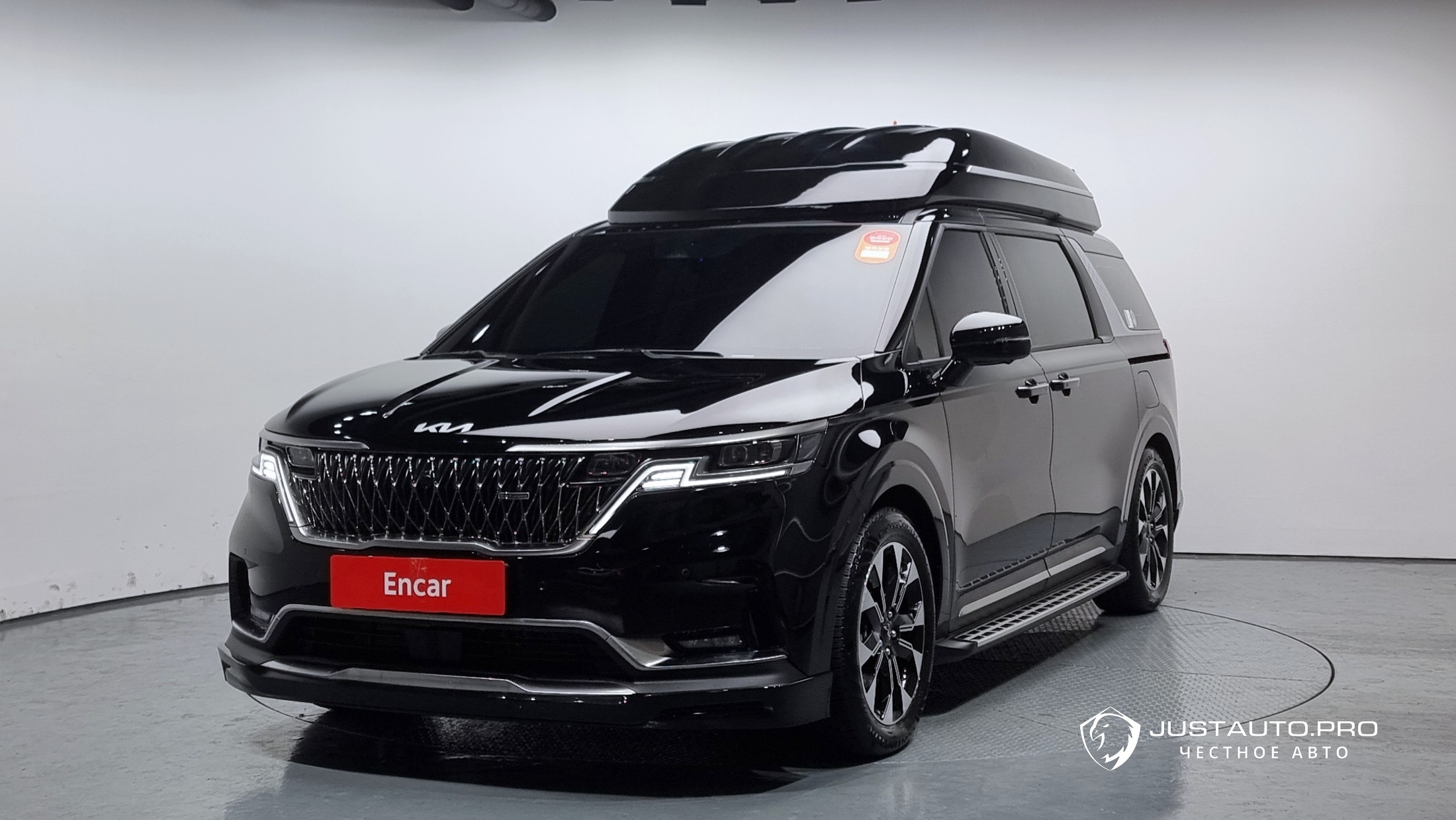 Автомобиль Kia Canival