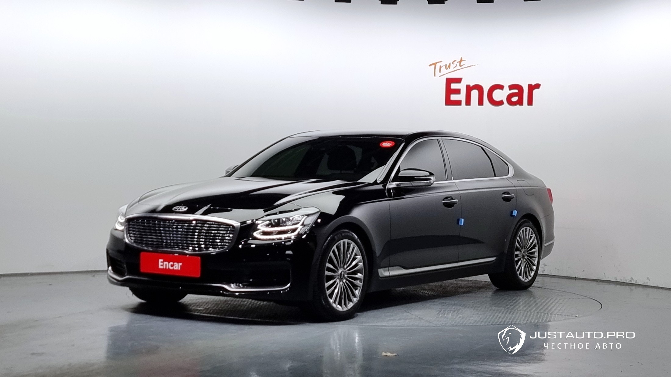 Автомобиль Kia K9