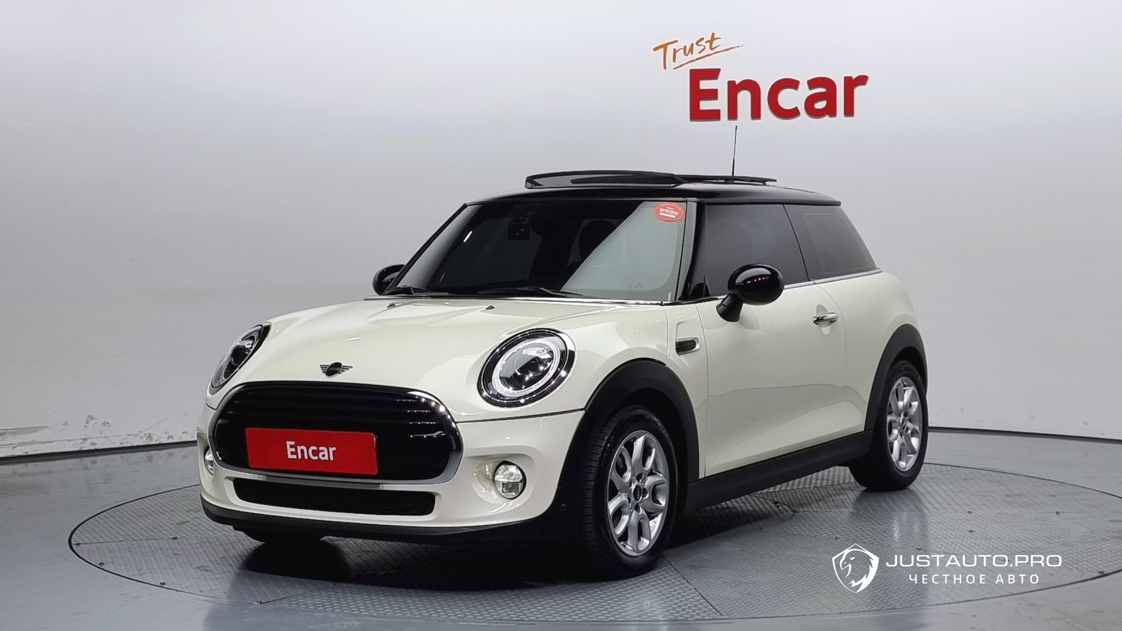 Автомобиль Mini Cooper