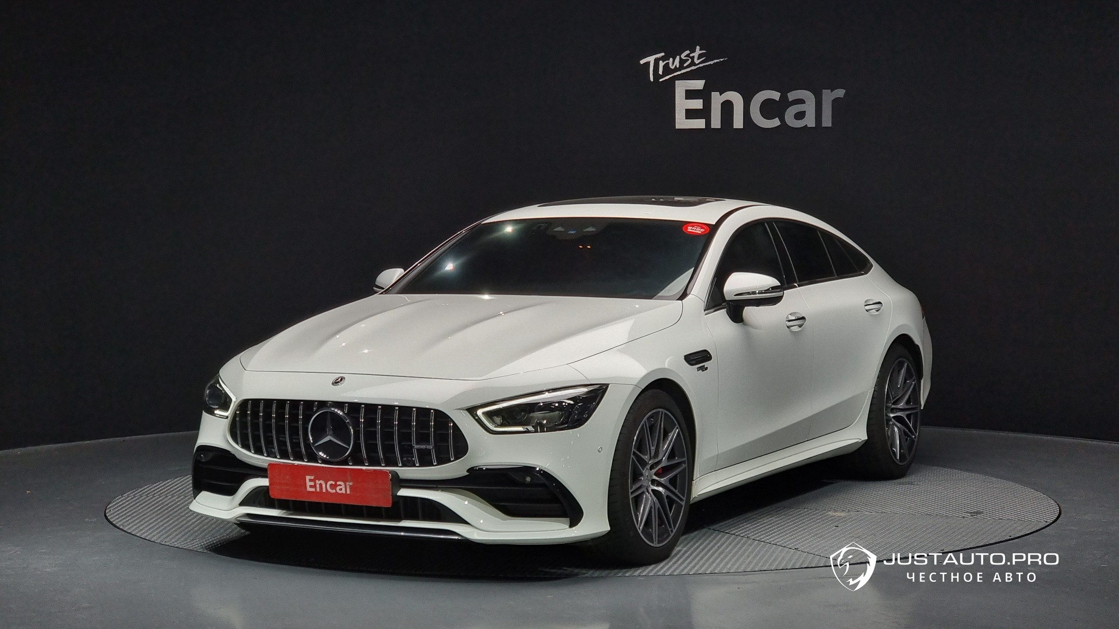 Автомобиль Mercedes-Benz AMG GT