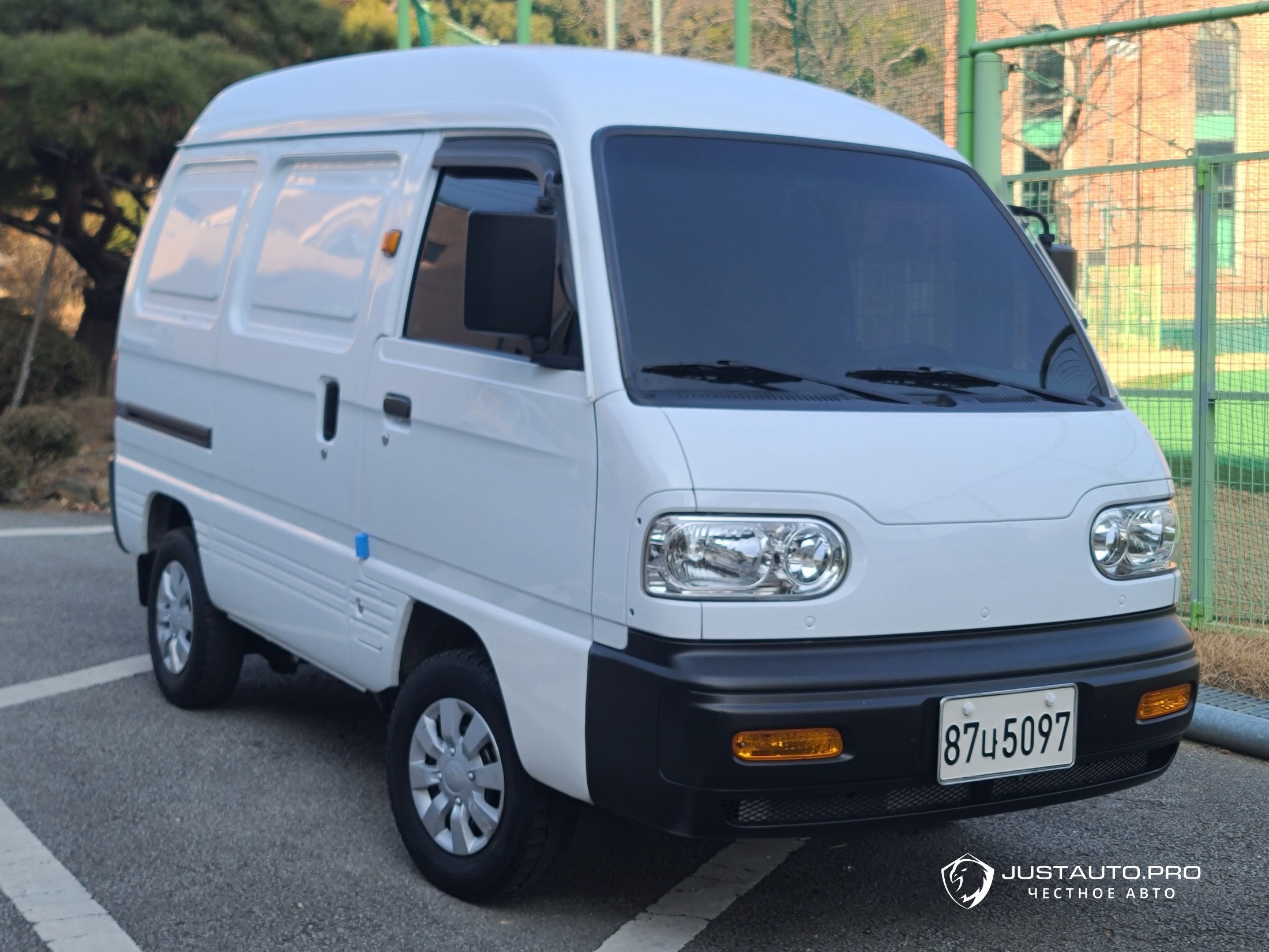 Автомобиль ChevroletGMDaewoo damas