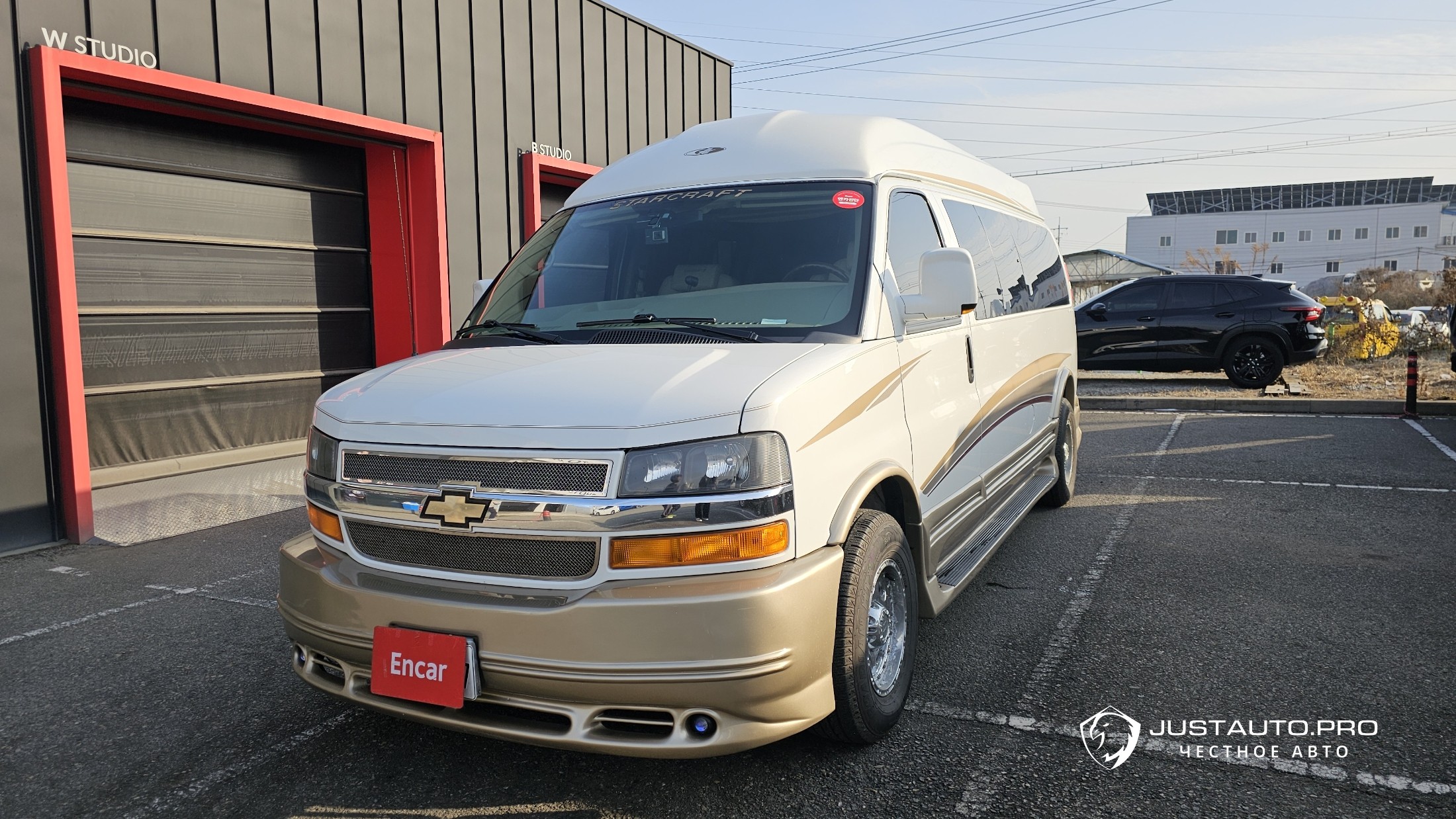 Автомобиль Chevrolet Express Van