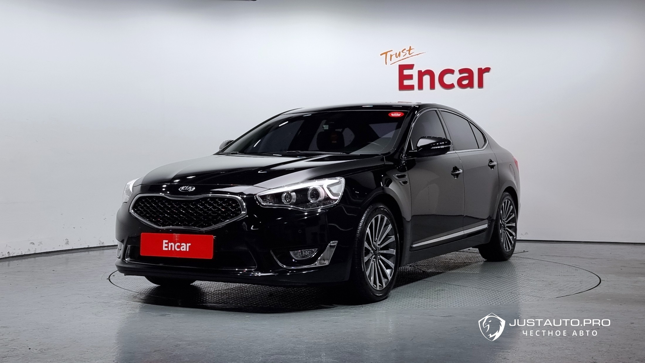 Автомобиль Kia K7