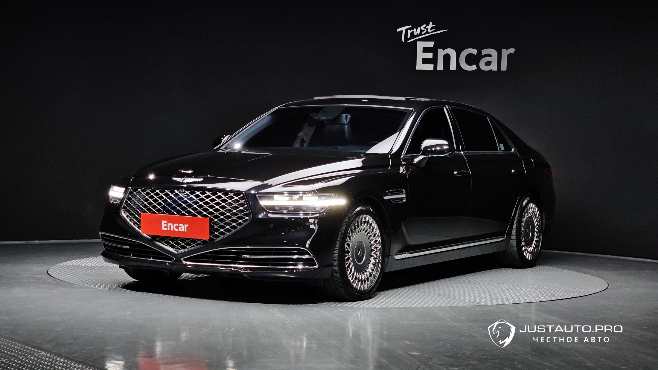 Автомобиль Genesis G90