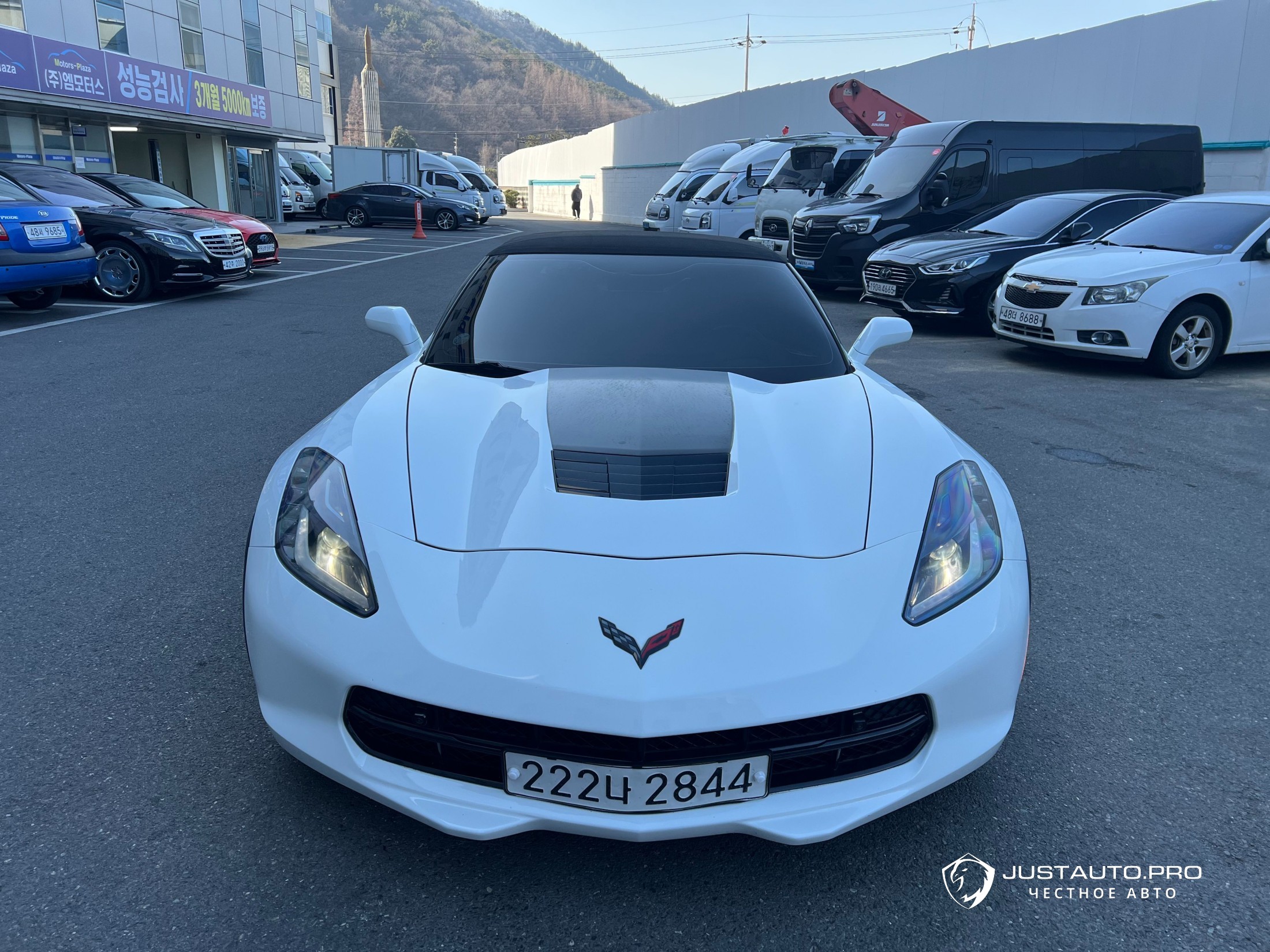 Автомобиль Chevrolet Corvette