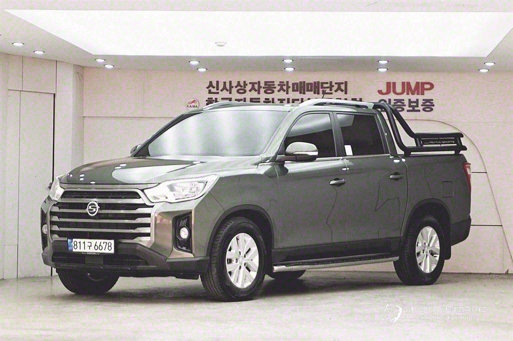 Автомобиль KG_Mobility_Ssangyong Rexton