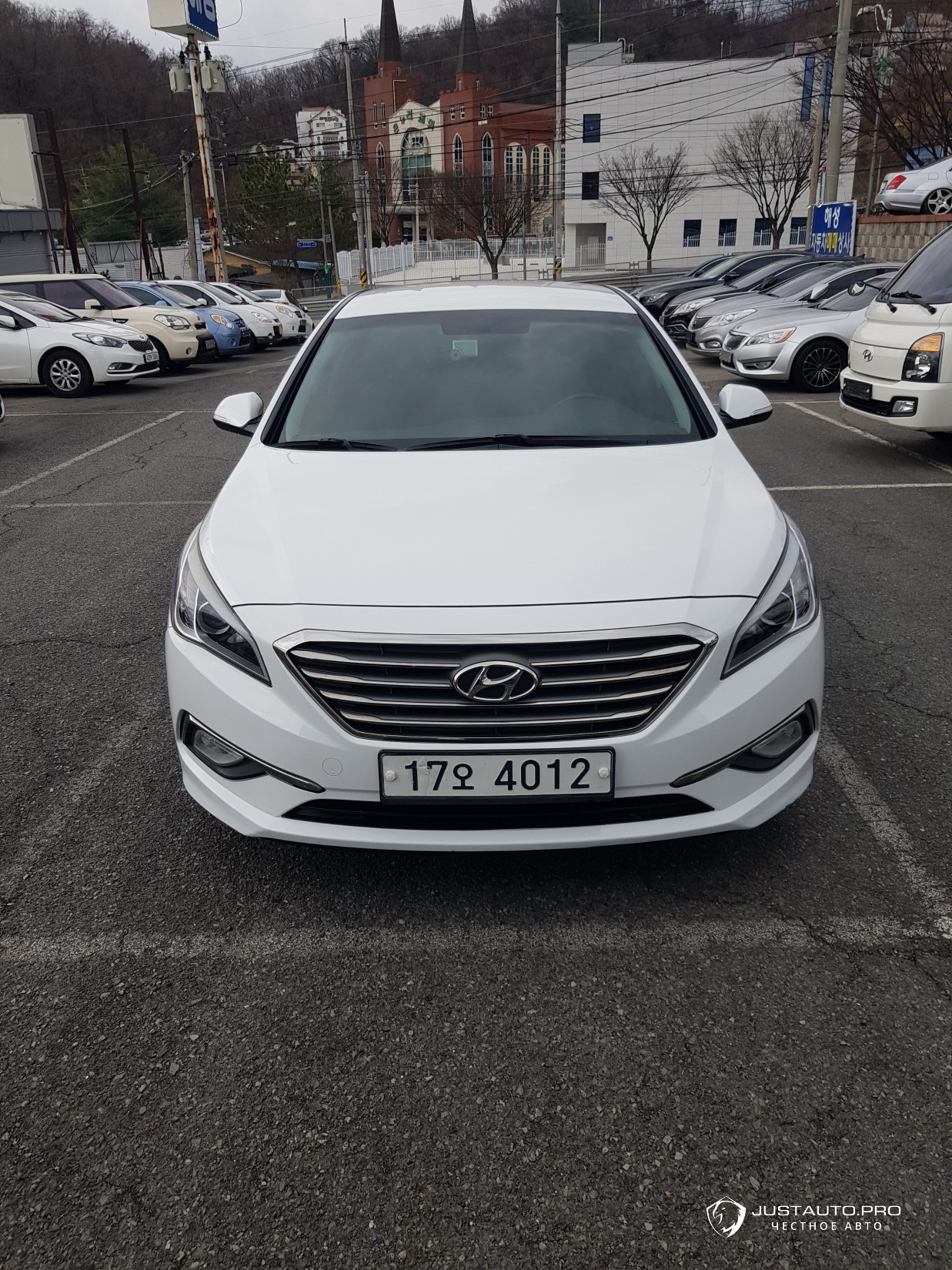 Автомобиль Hyundai Sonata