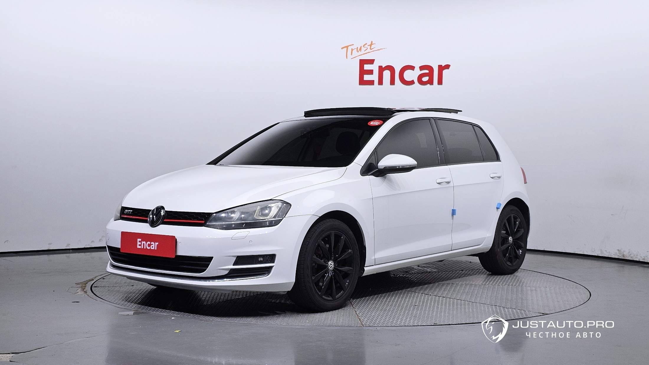 Автомобиль Volkswagen Golf
