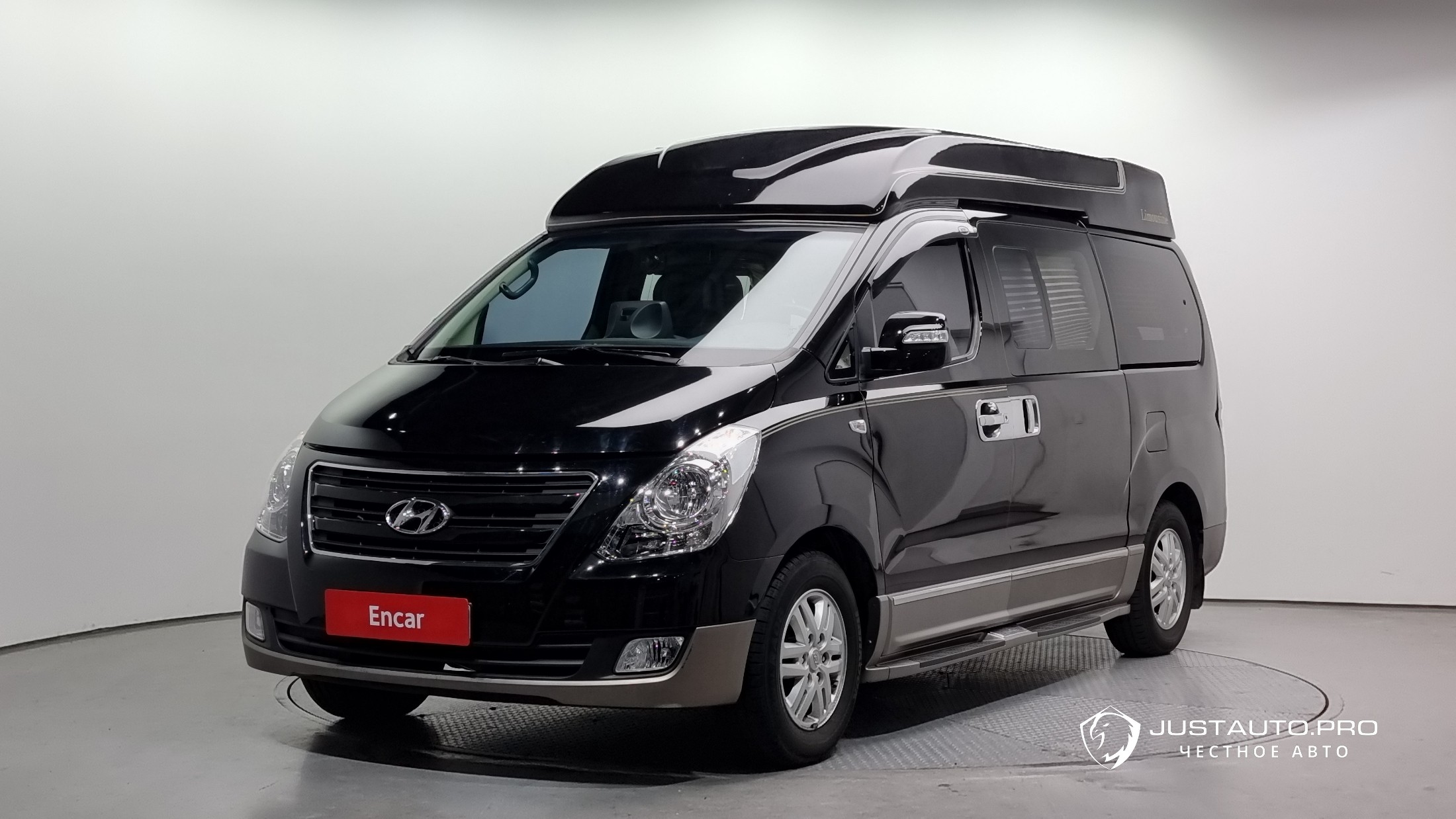 Автомобиль Hyundai Starex