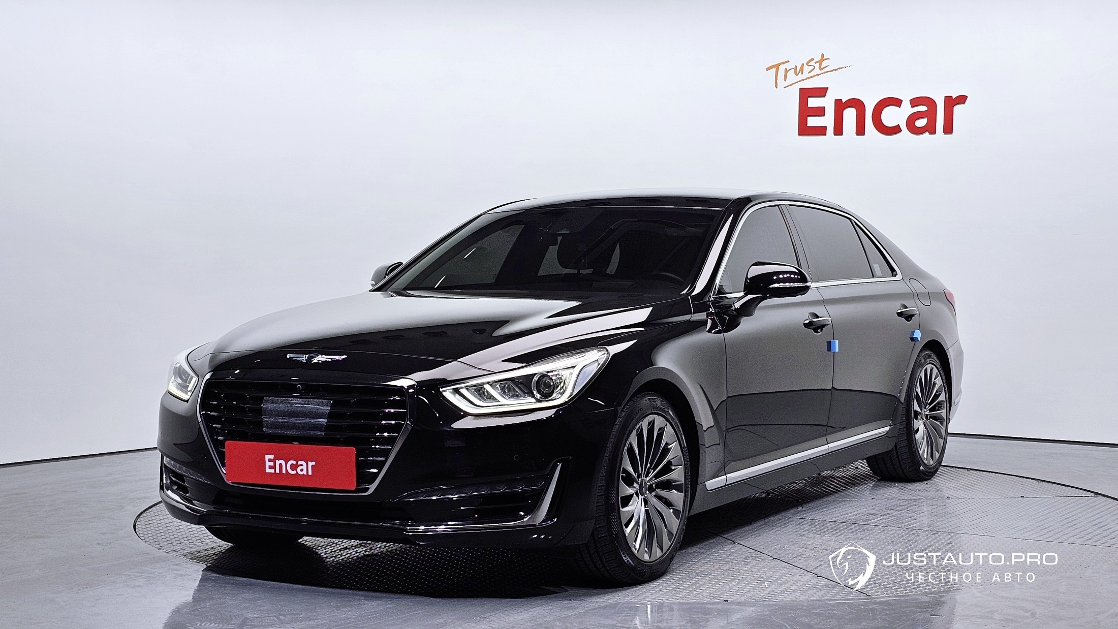 Автомобиль Genesis EQ900
