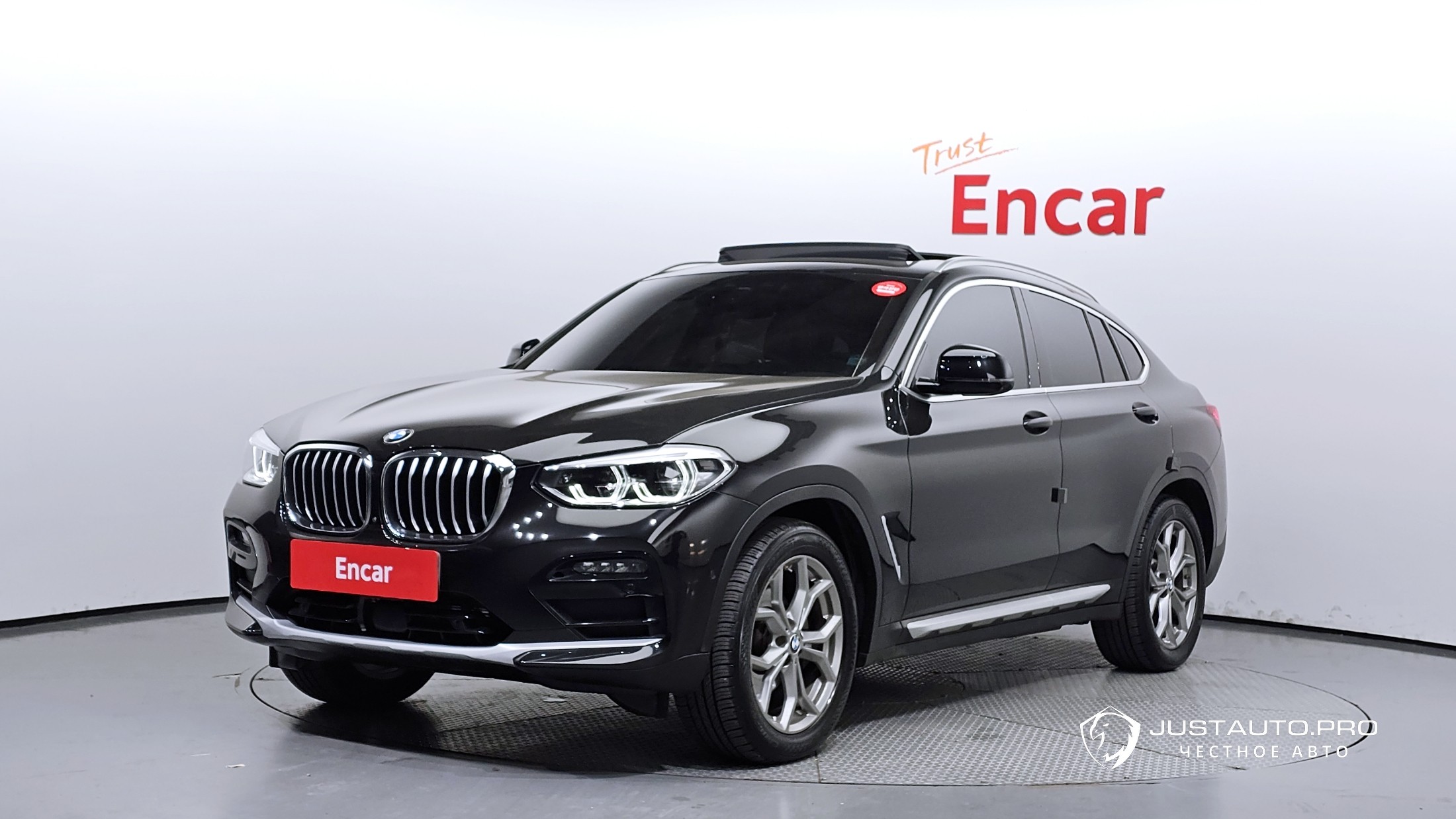 Автомобиль BMW X4