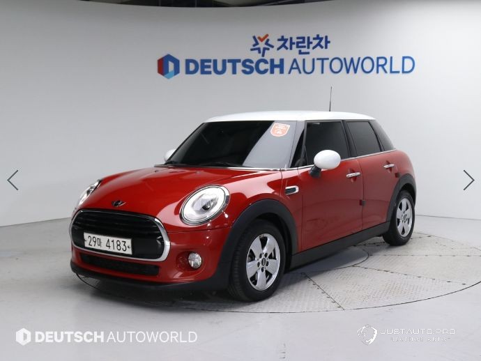 Автомобиль Mini Cooper