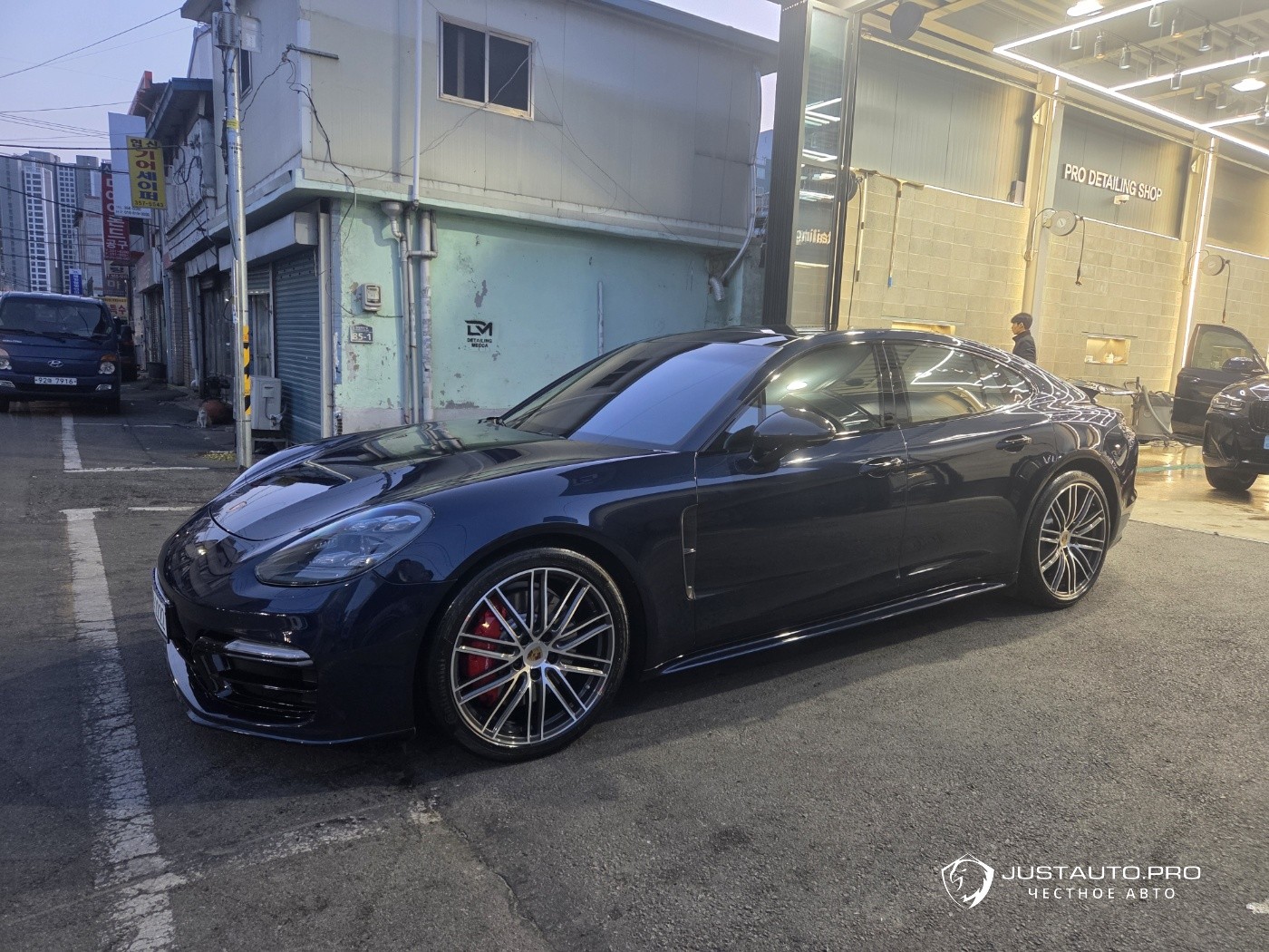 Автомобиль Porsche Panamera
