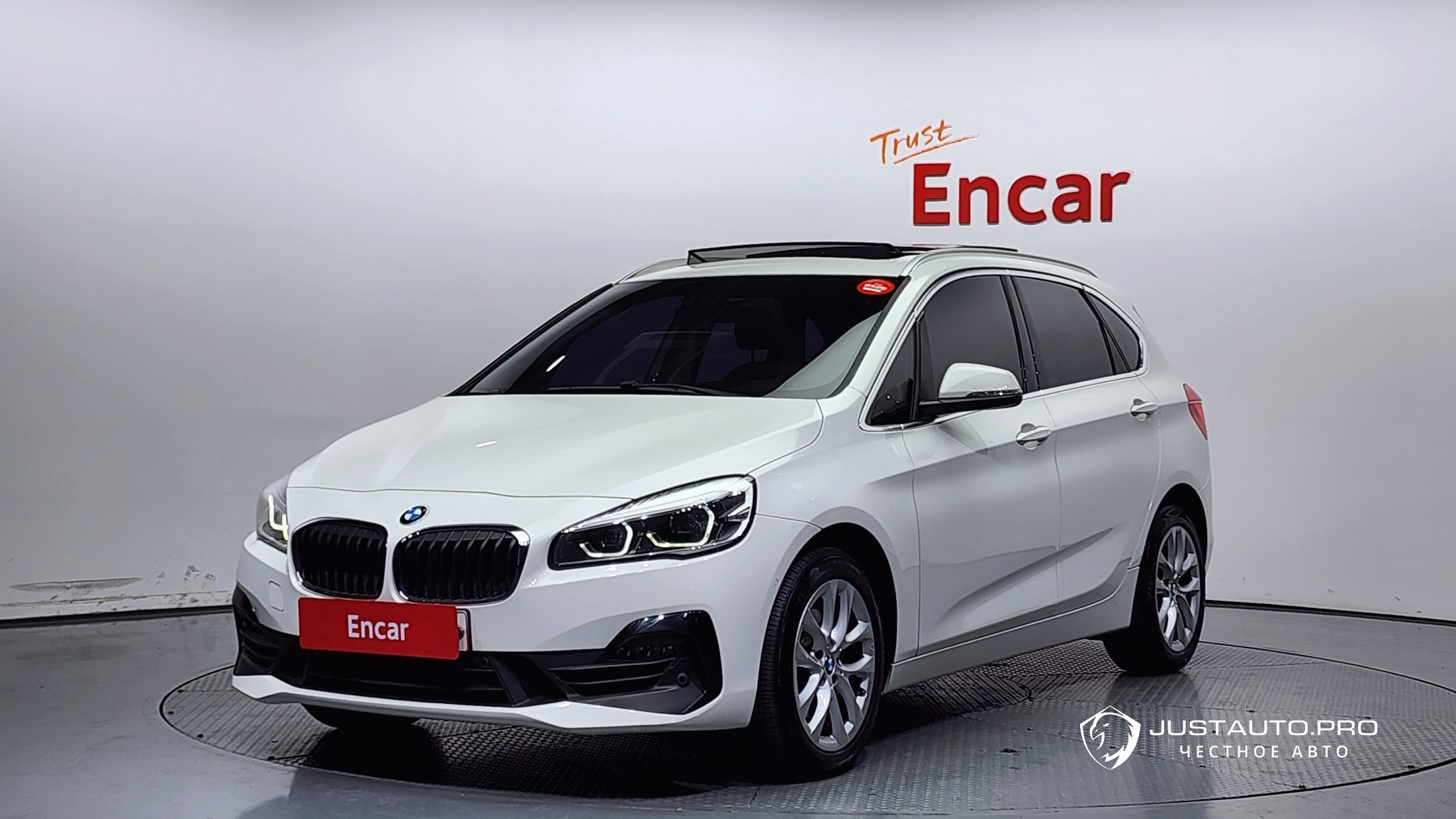 Автомобиль BMW 2-Series