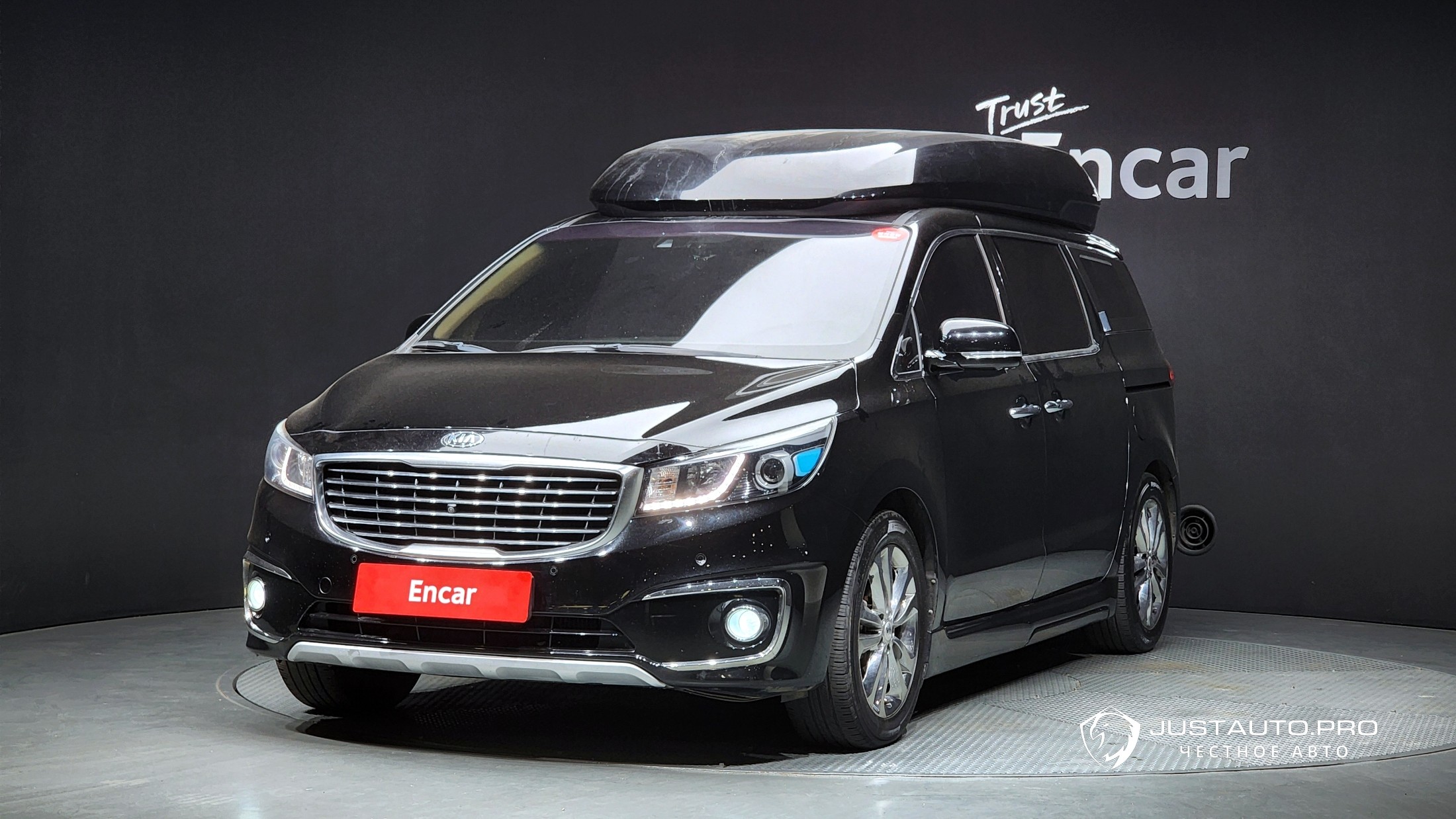Автомобиль Kia Canival
