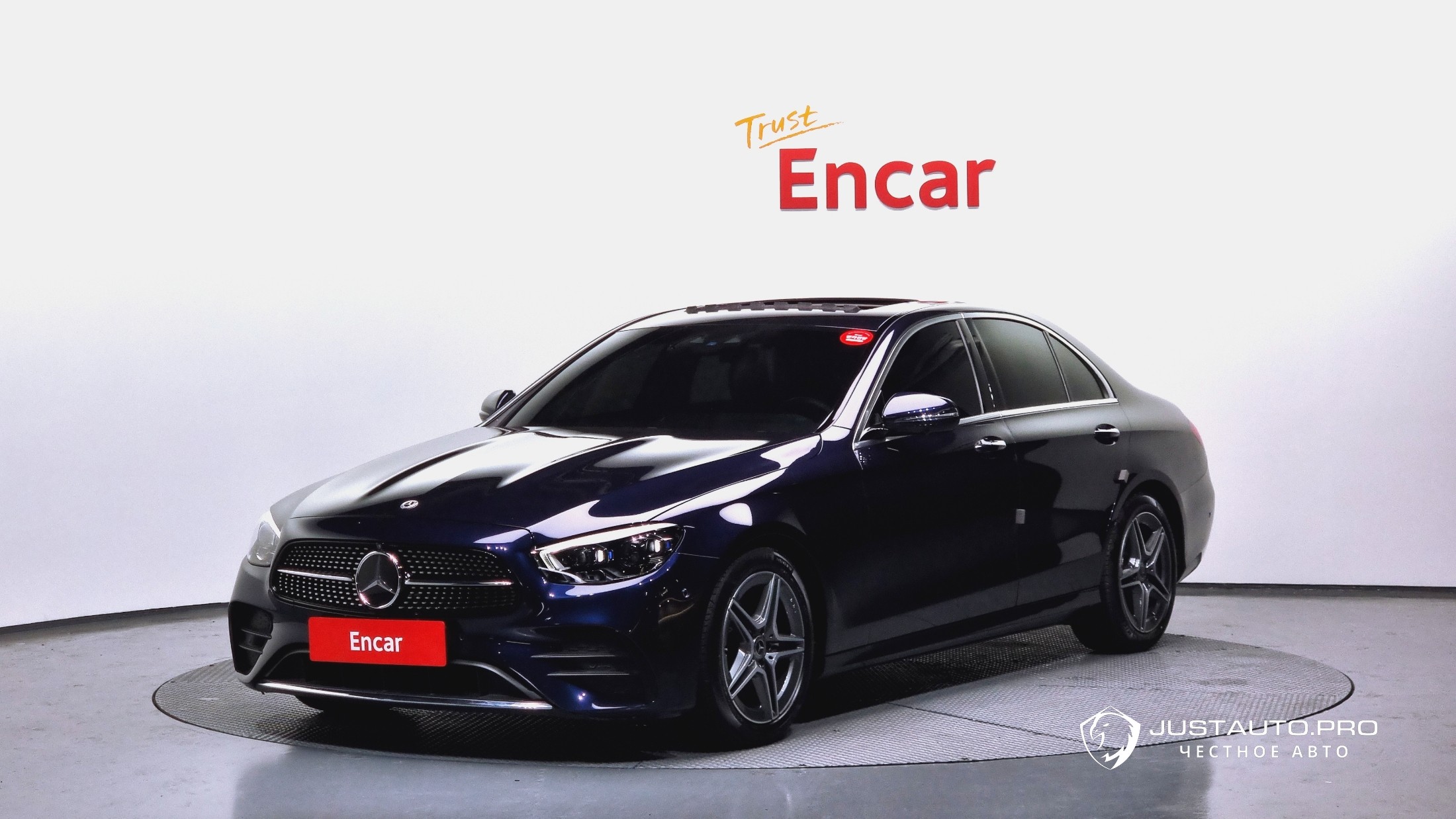 Автомобиль Mercedes-Benz E-Class