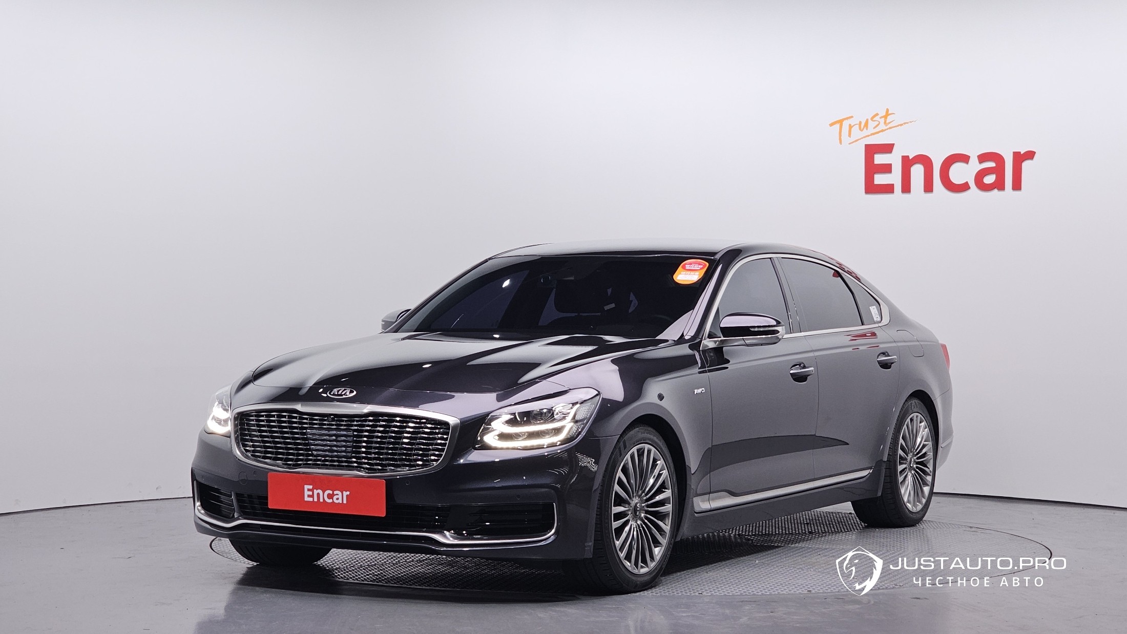 Автомобиль Kia K9