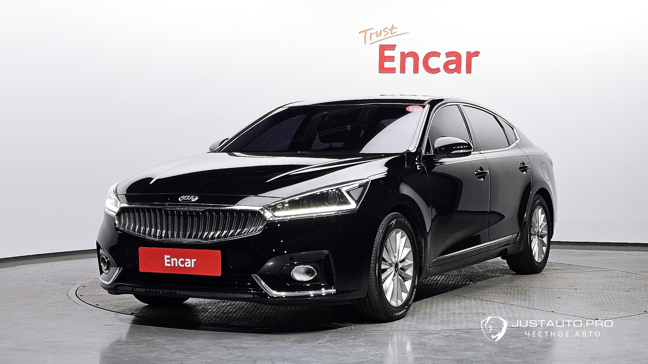 Автомобиль Kia K7