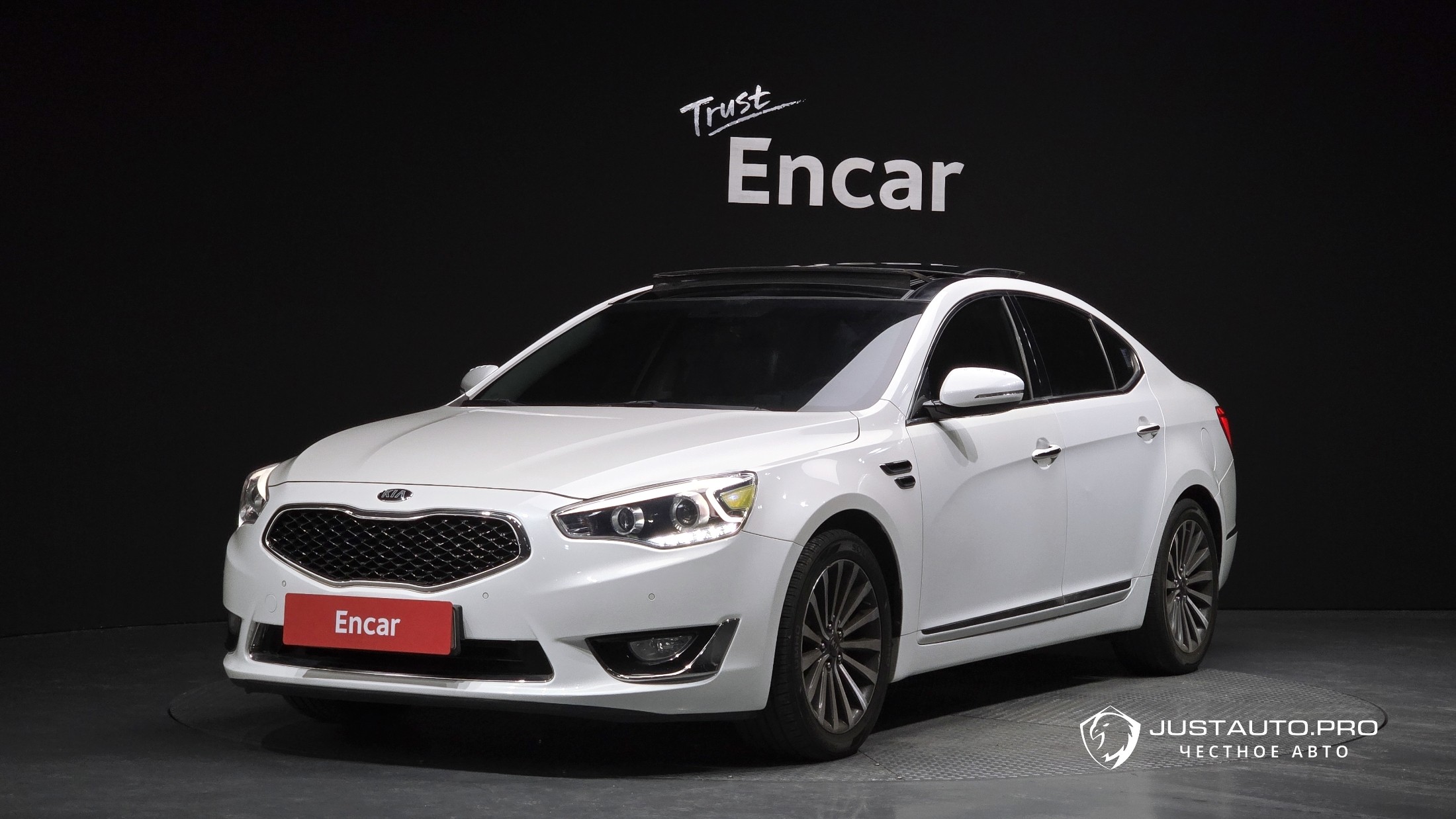 Автомобиль Kia K7