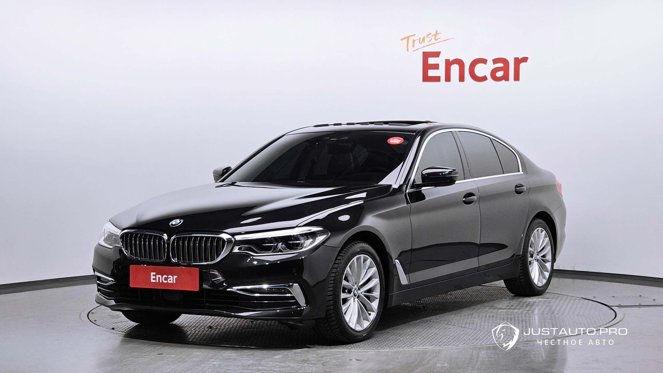Автомобиль BMW 5-Series