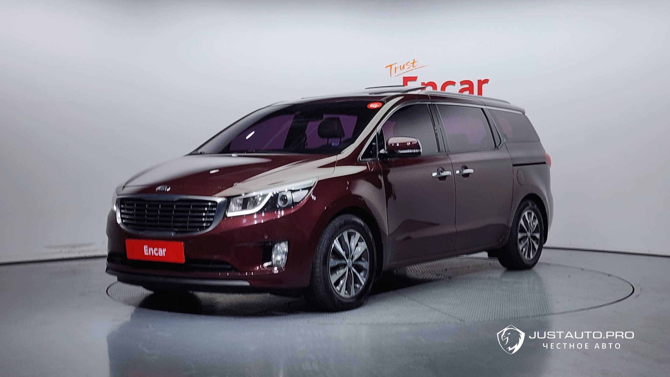 Автомобиль Kia Canival