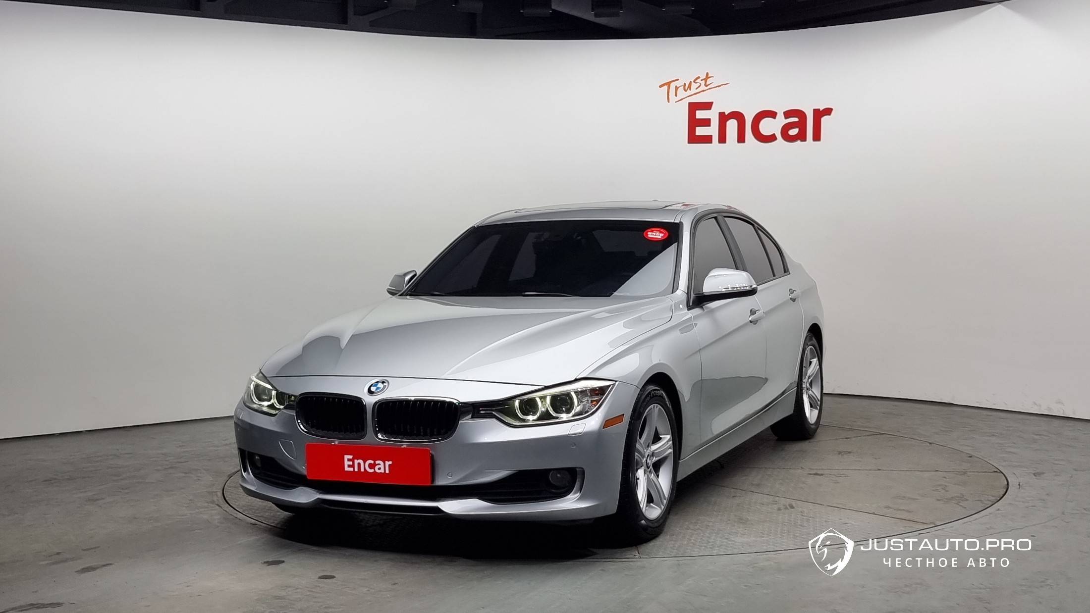 Автомобиль BMW 3-Series