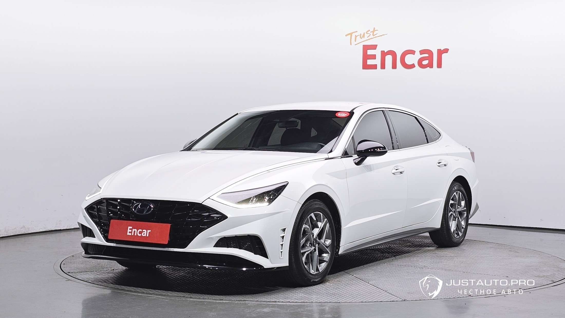 Автомобиль Hyundai Sonata
