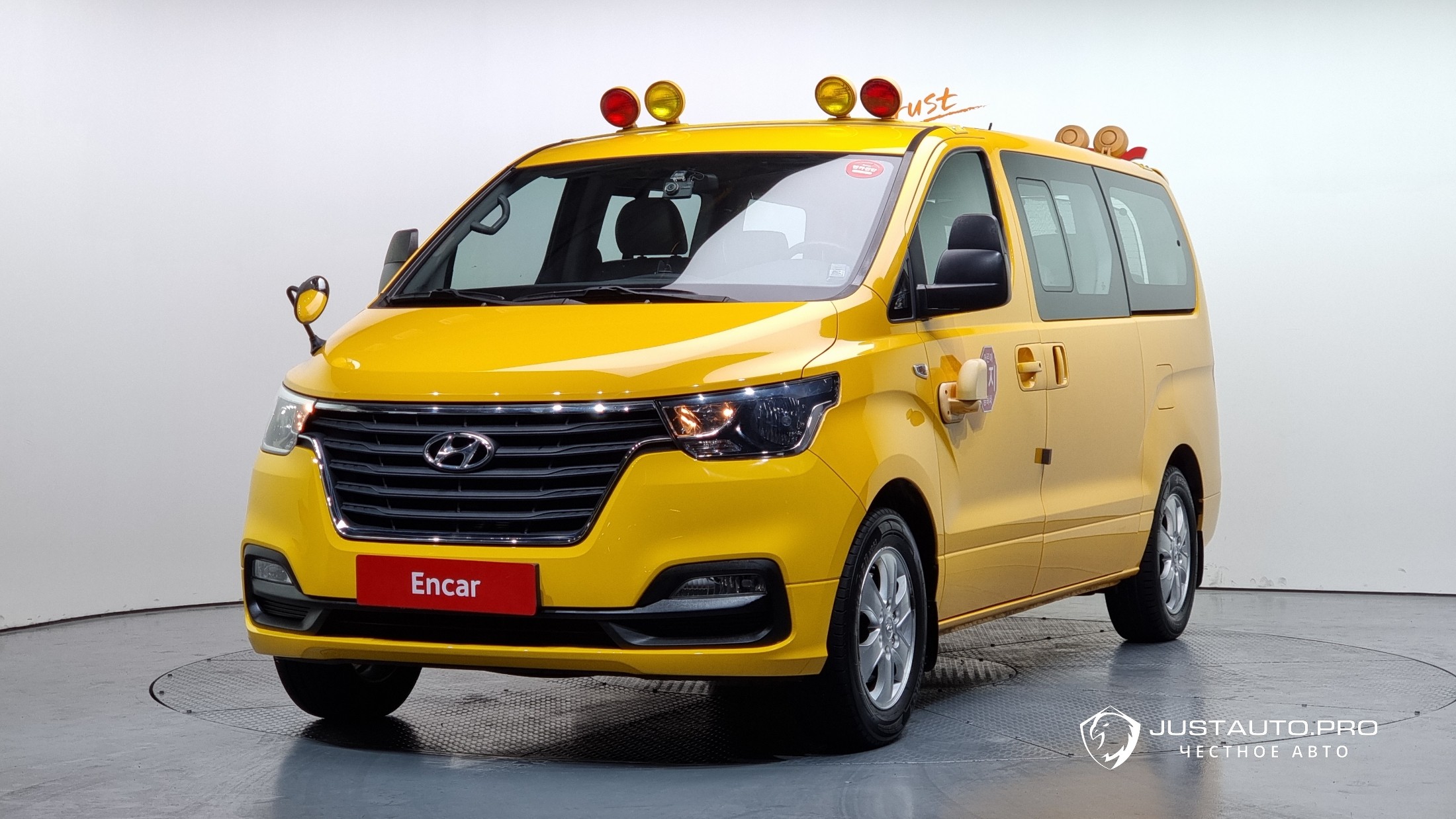 Автомобиль Hyundai Starex