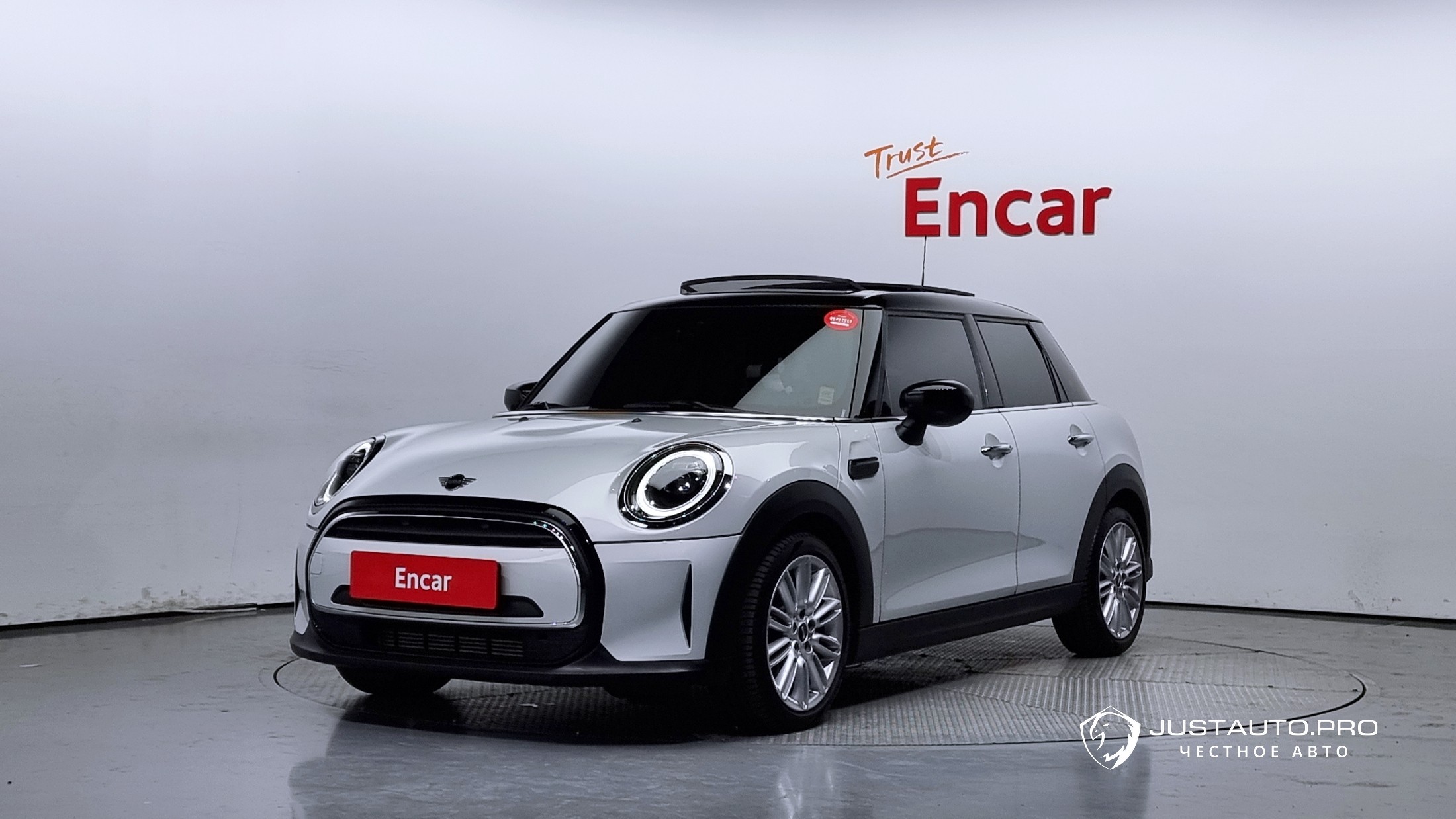 Автомобиль Mini Cooper