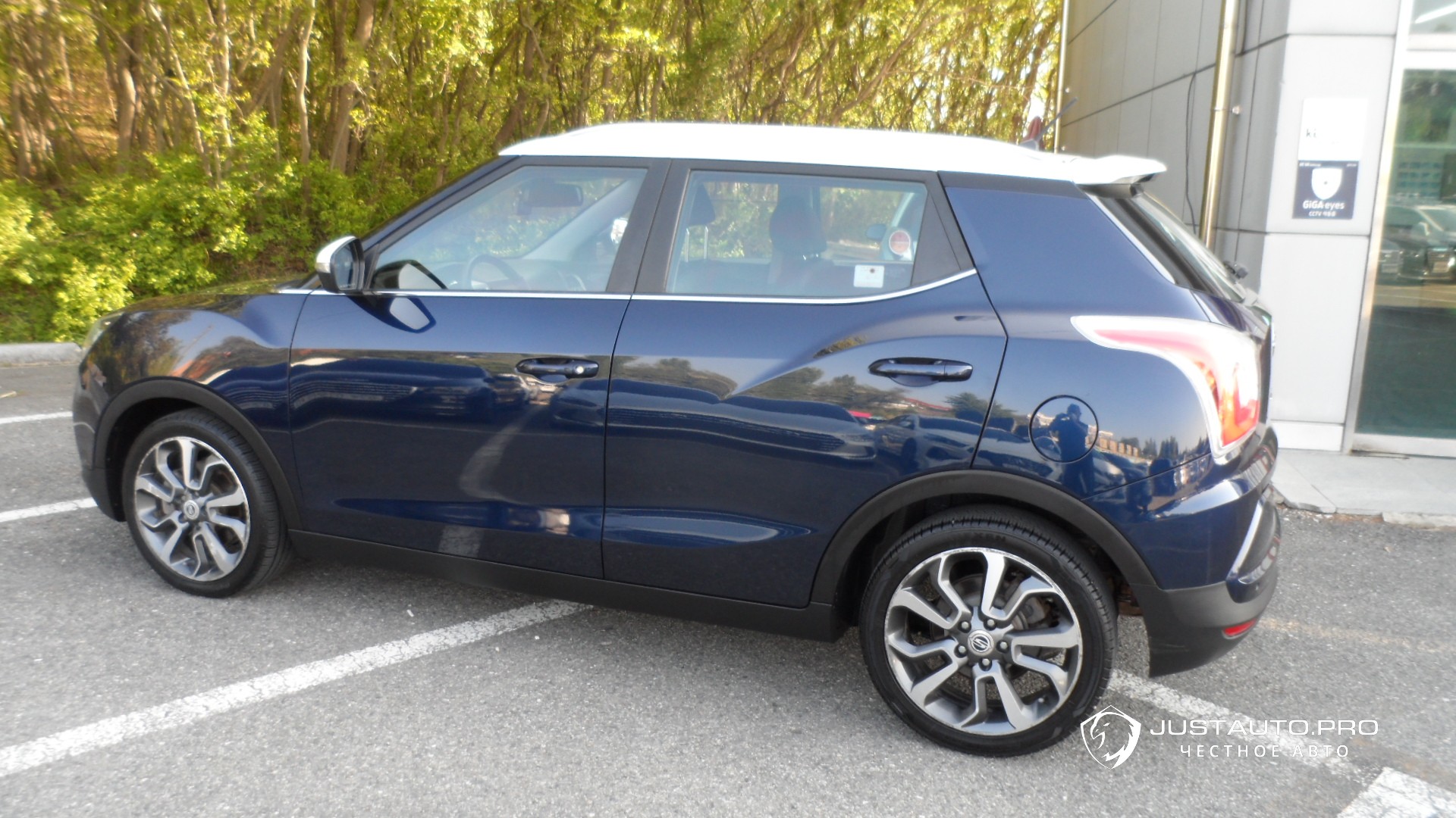 Автомобиль KG_Mobility_Ssangyong TIBOLI