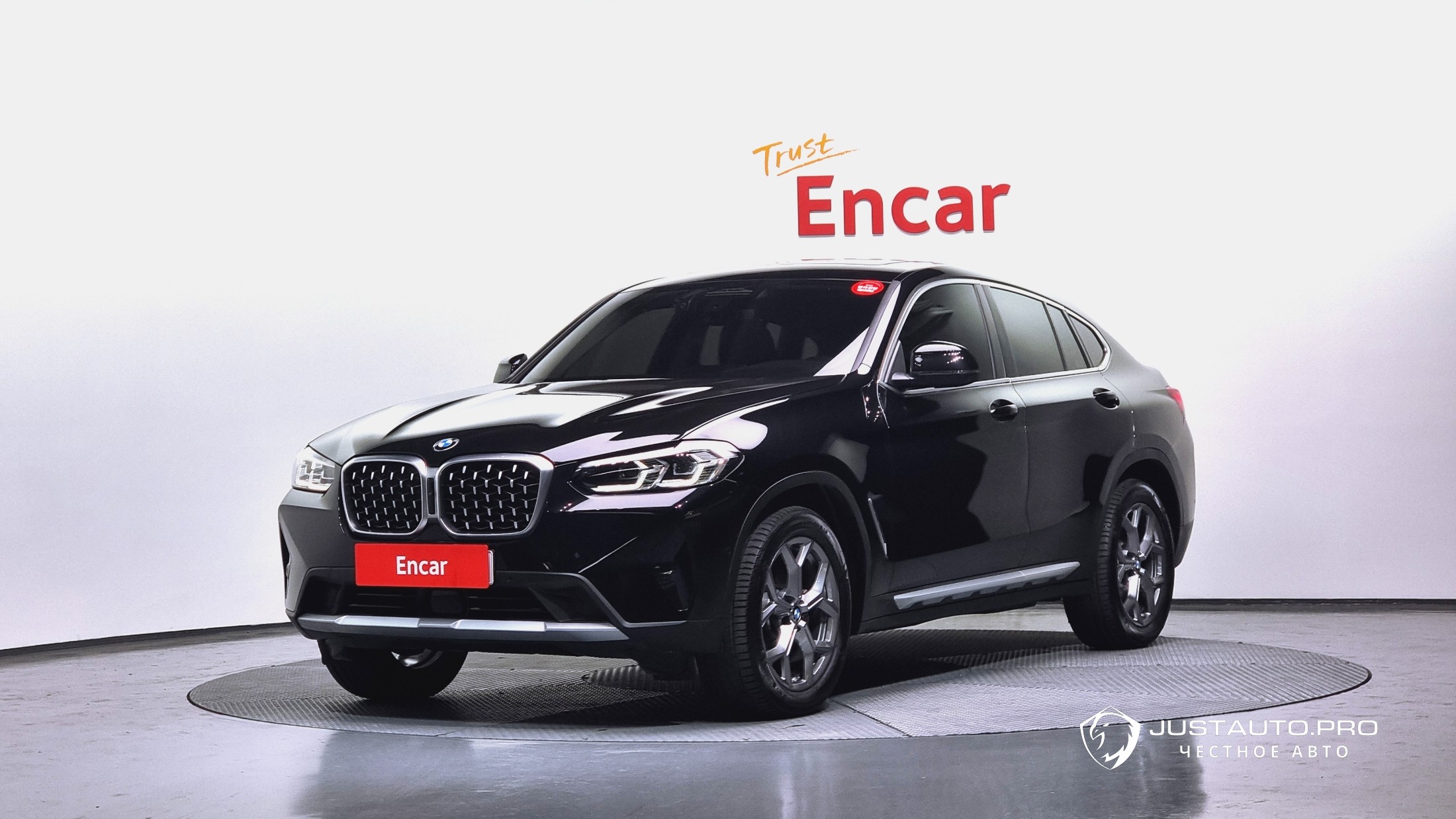 Автомобиль BMW X4