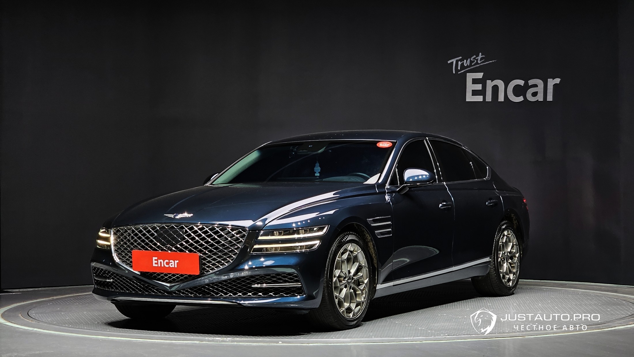 Автомобиль Genesis G80