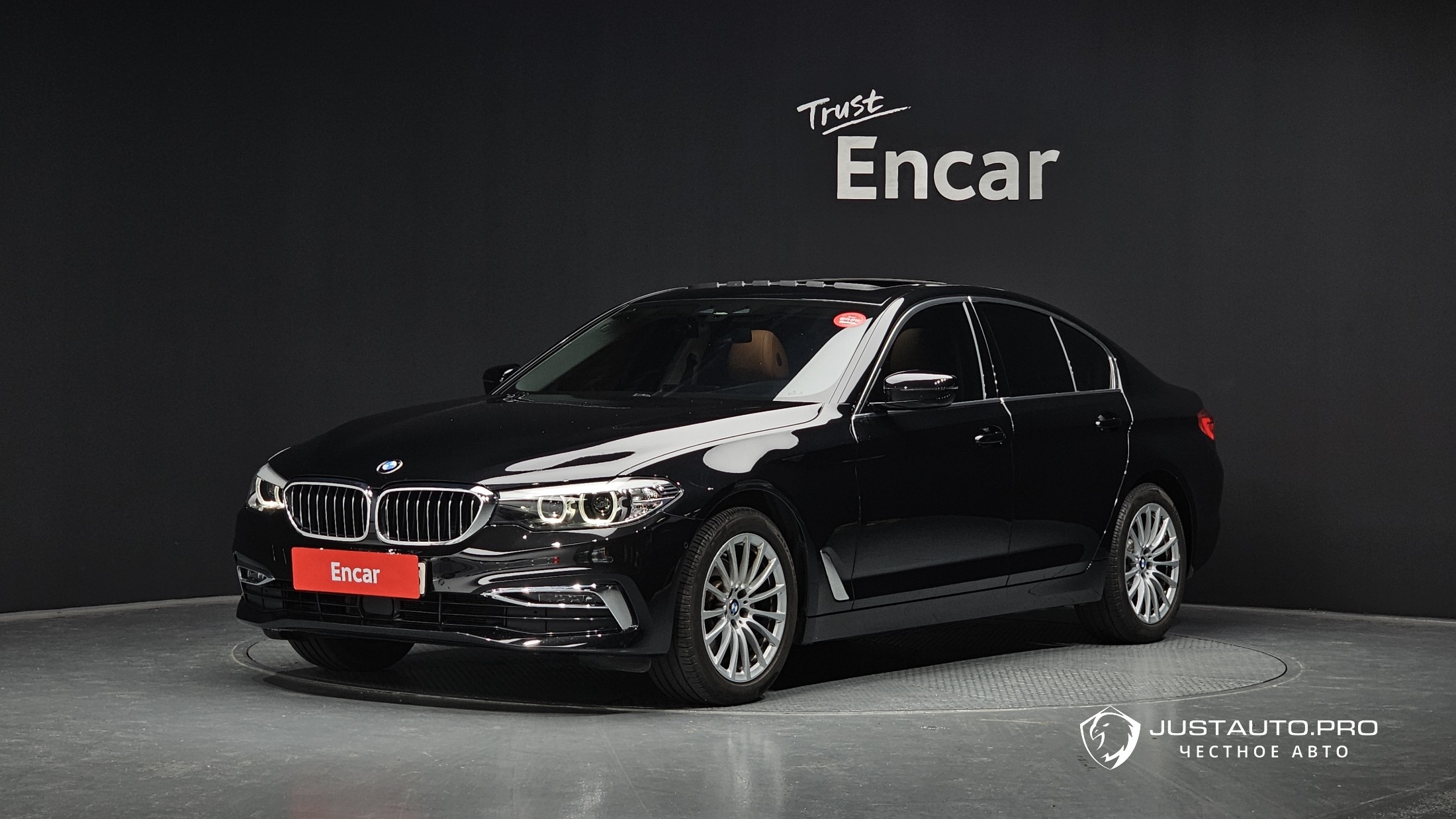 Автомобиль BMW 5-Series