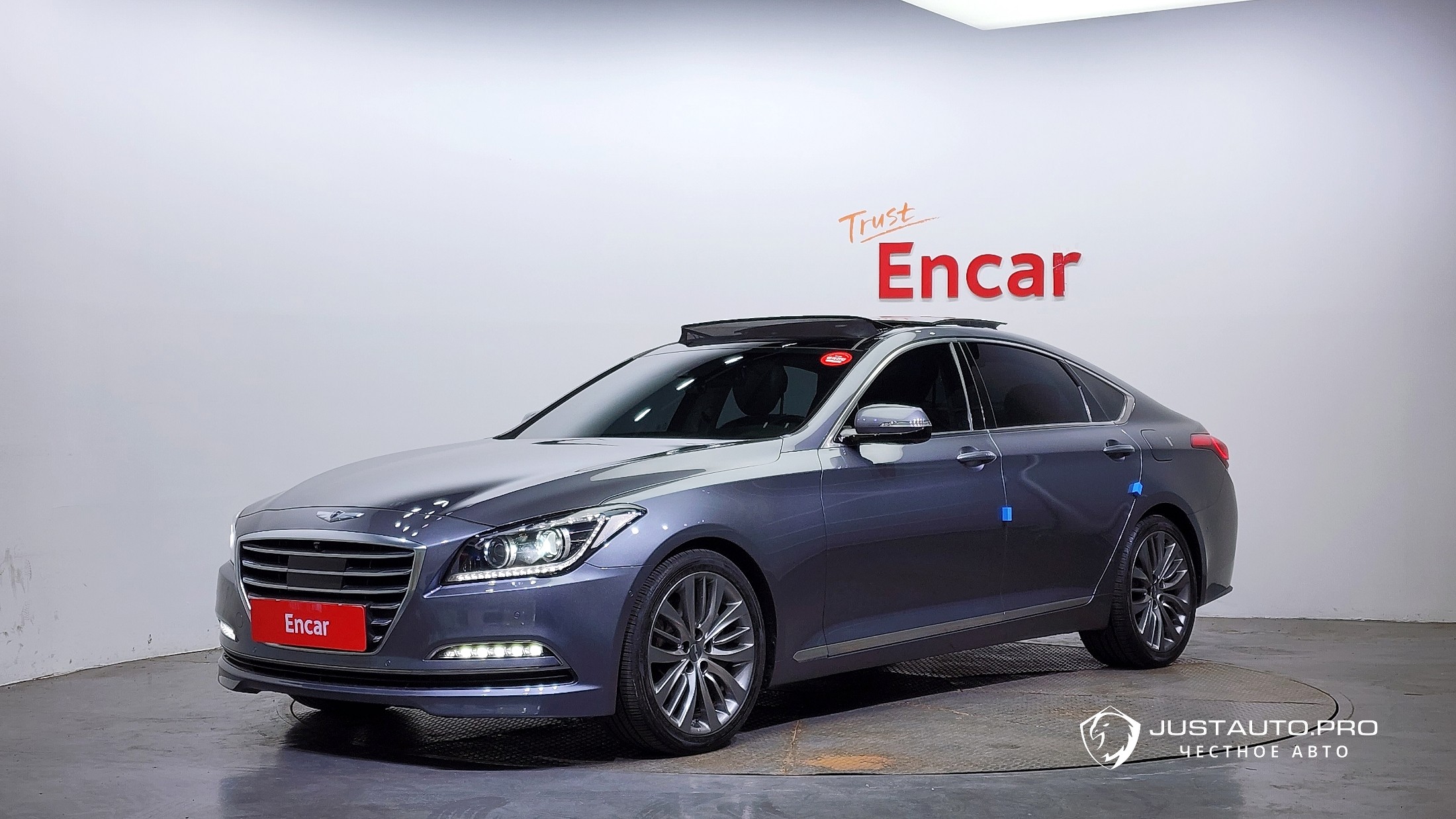 Автомобиль Hyundai Genesis