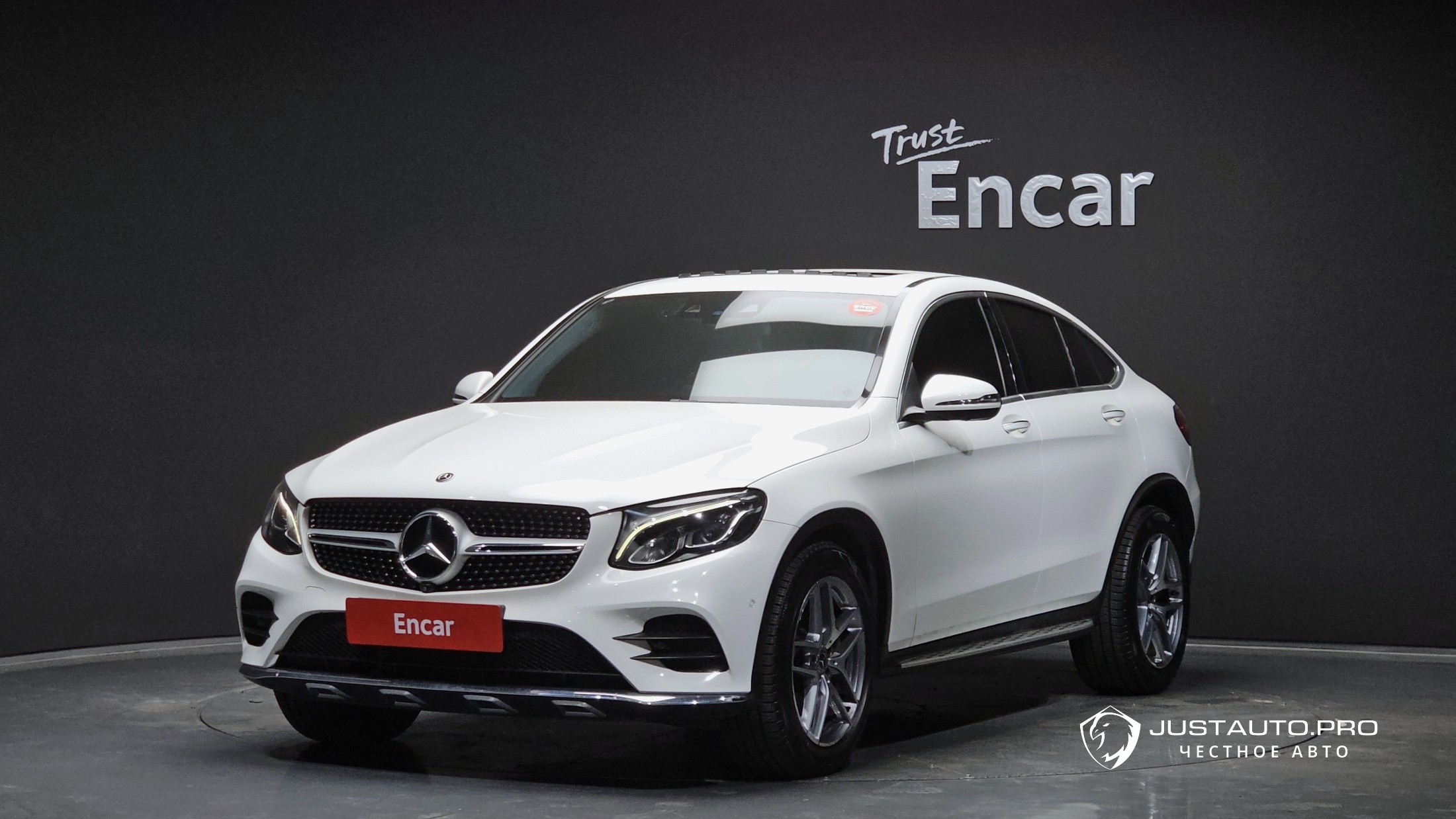 Автомобиль Mercedes-Benz GLC-Class