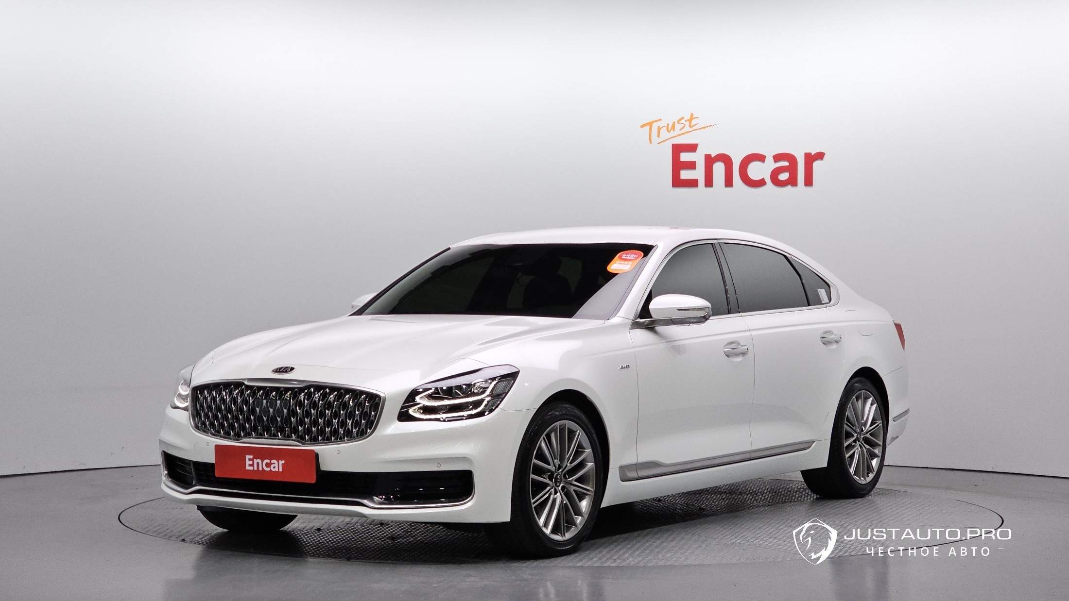 Автомобиль Kia K9