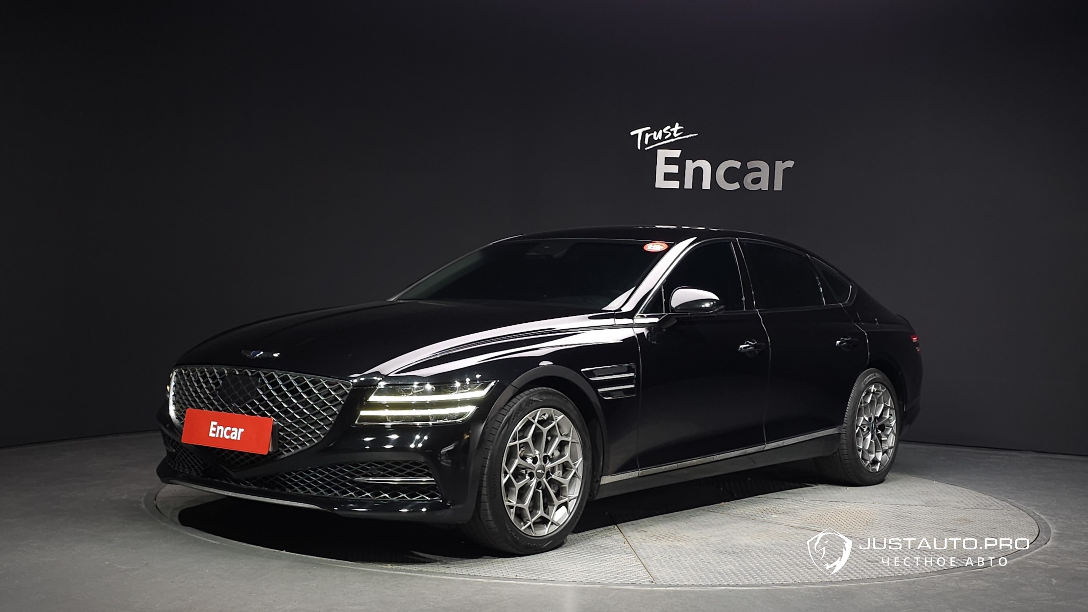 Автомобиль Genesis G80