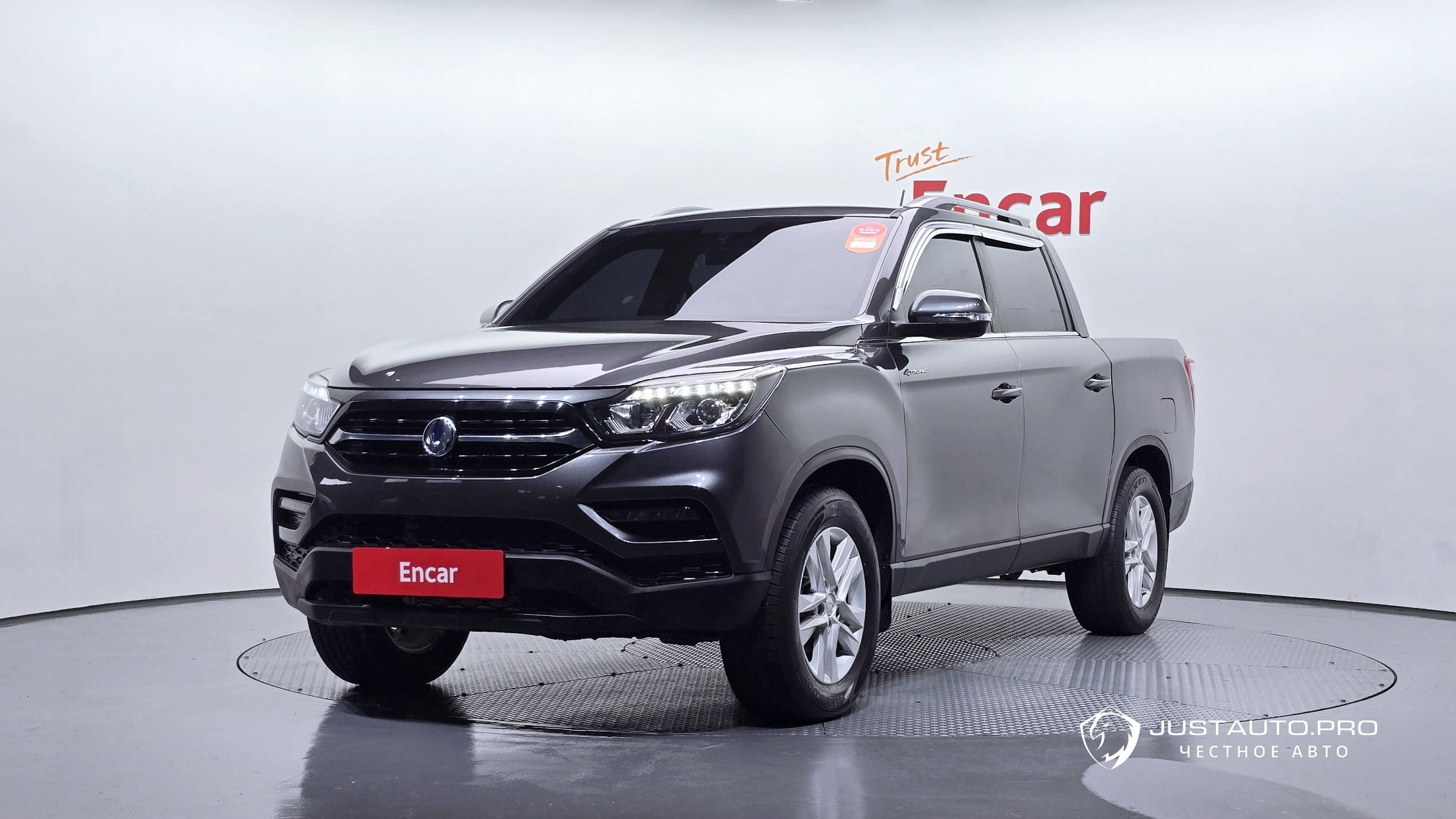 Автомобиль KG_Mobility_Ssangyong Rexton