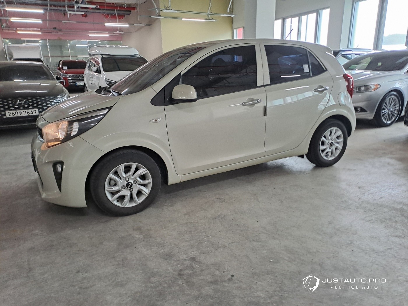 Автомобиль Kia morning