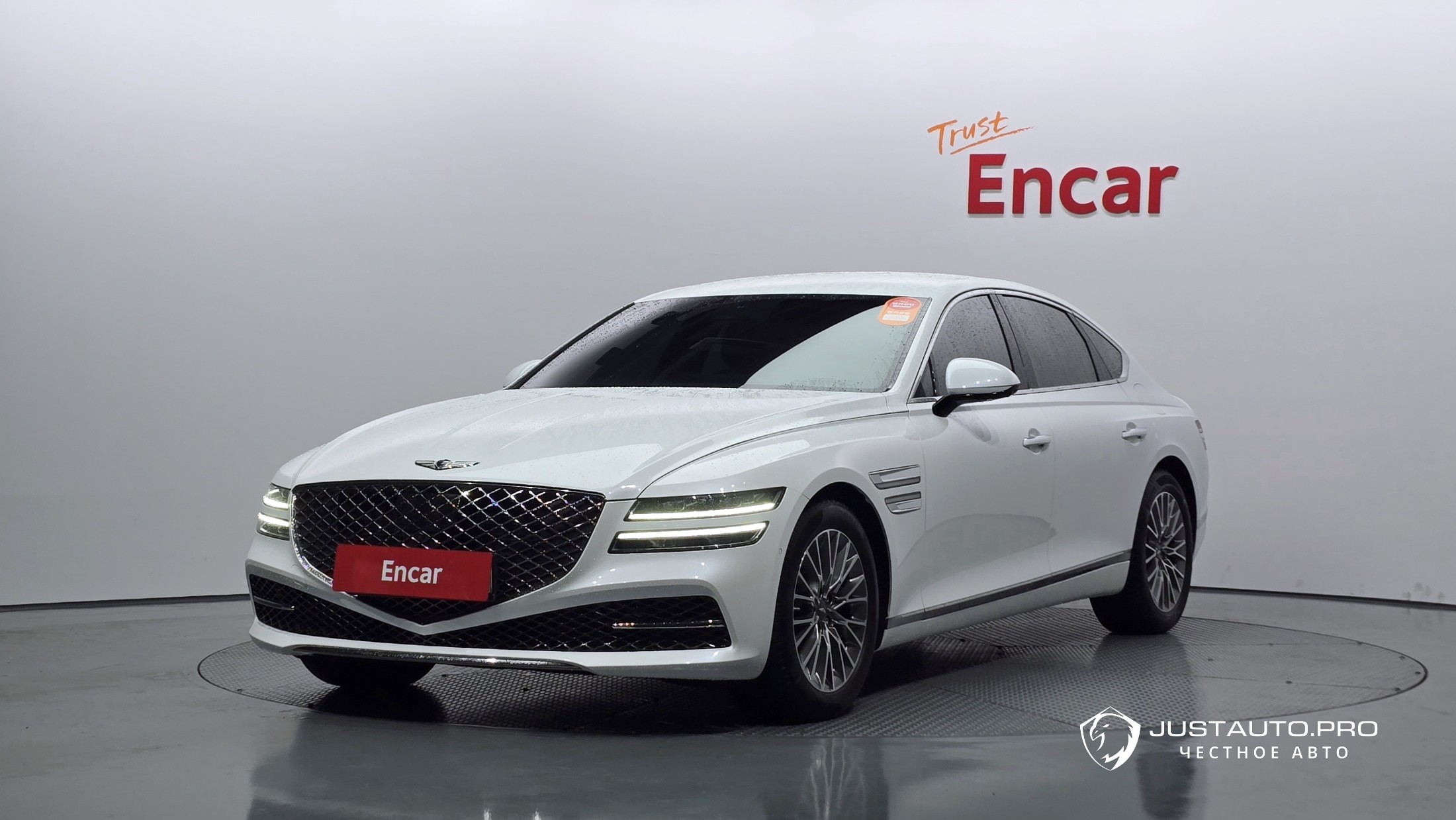 Автомобиль Genesis G80