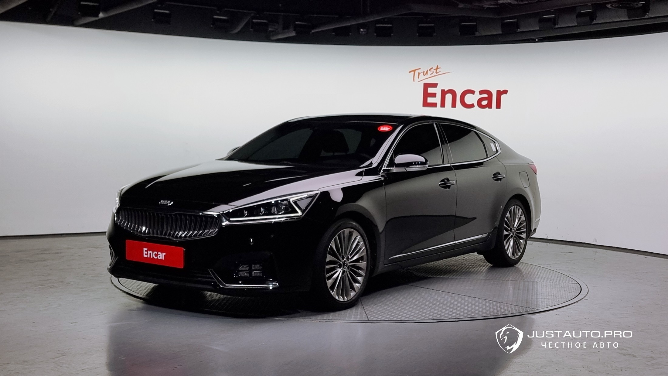 Автомобиль Kia K7