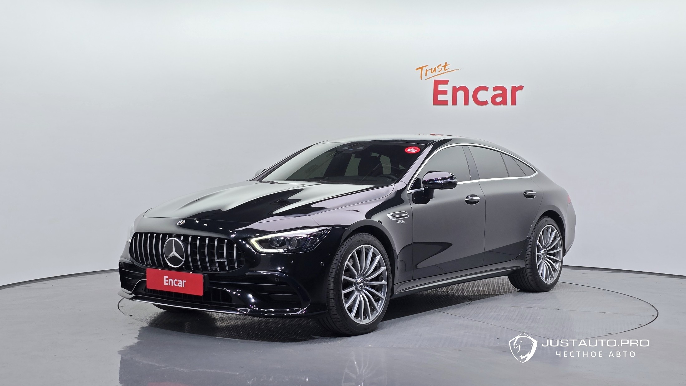 Автомобиль Mercedes-Benz AMG GT