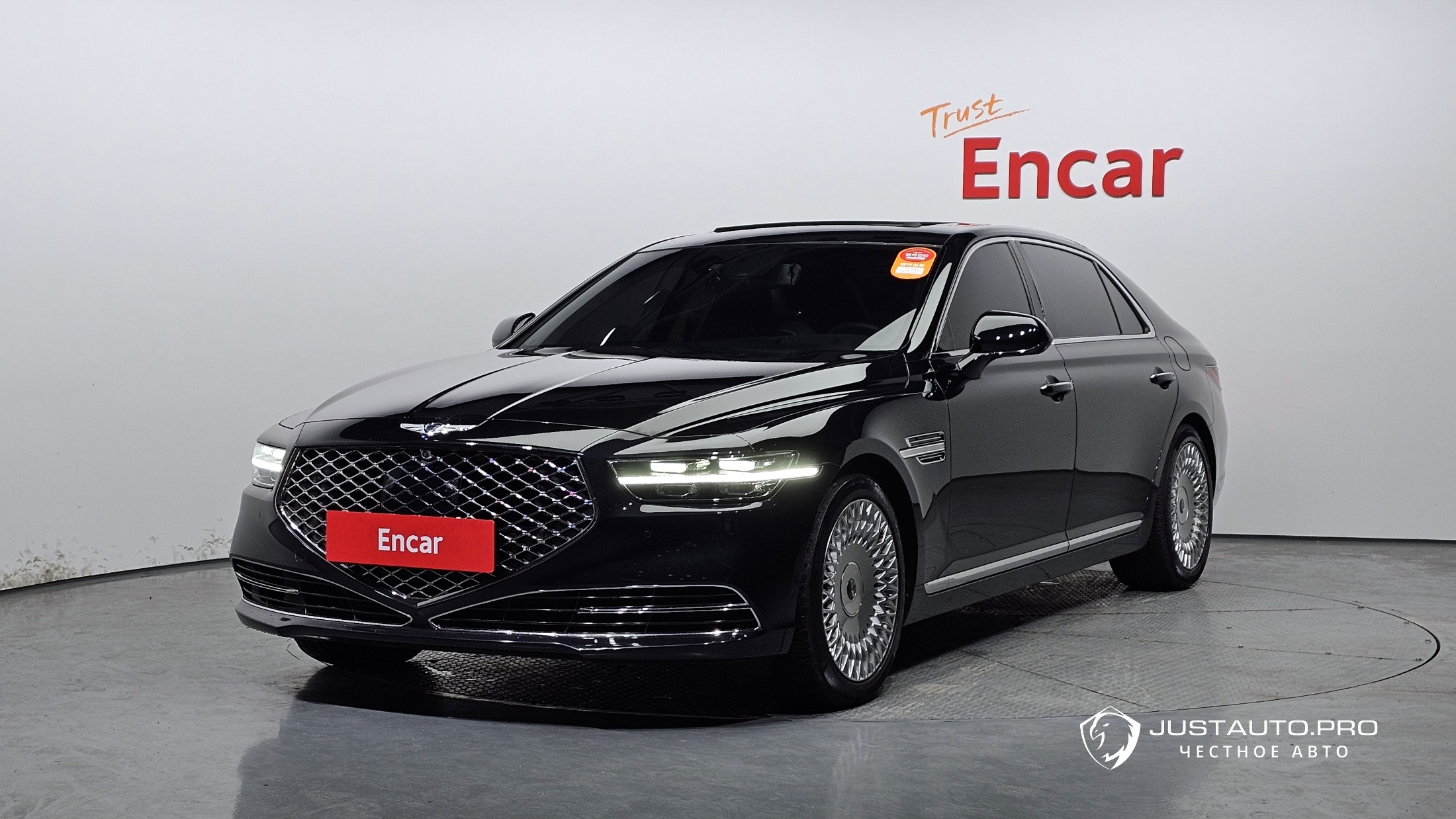 Автомобиль Genesis G90