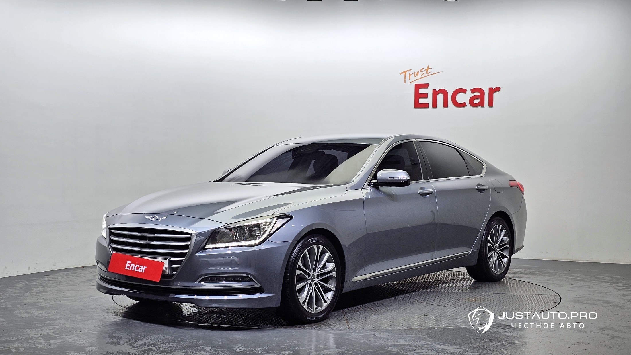 Автомобиль Hyundai Genesis