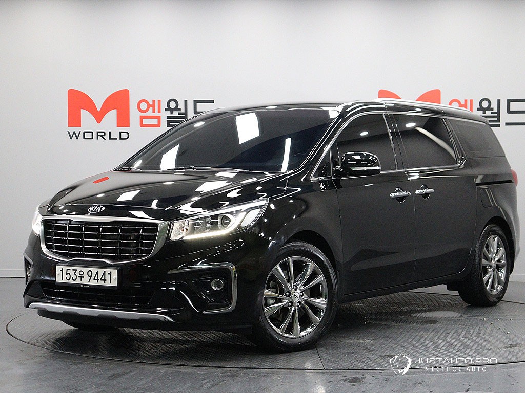 Автомобиль Kia Canival